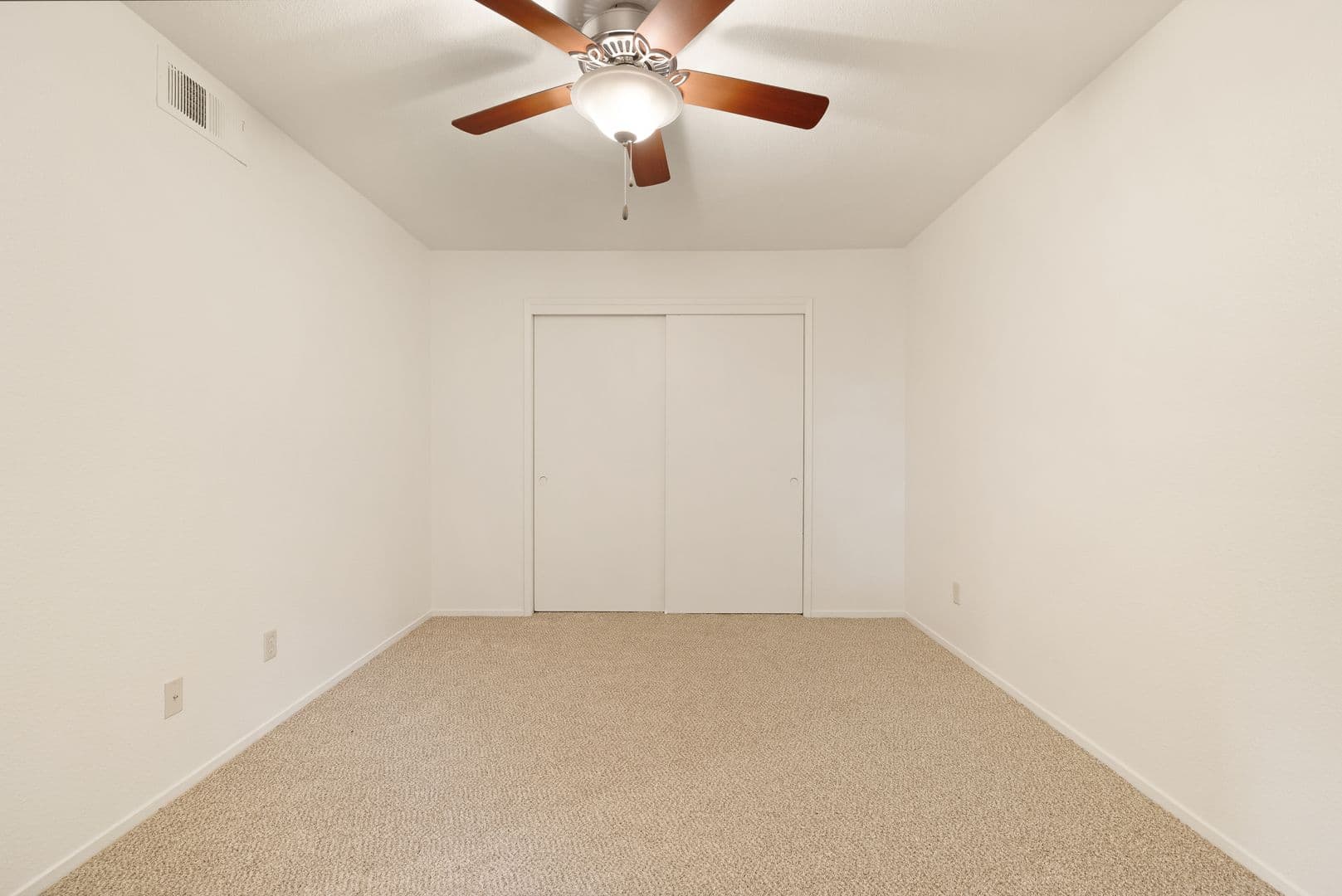 1661 Forest Avenue Apartments 9 of 12