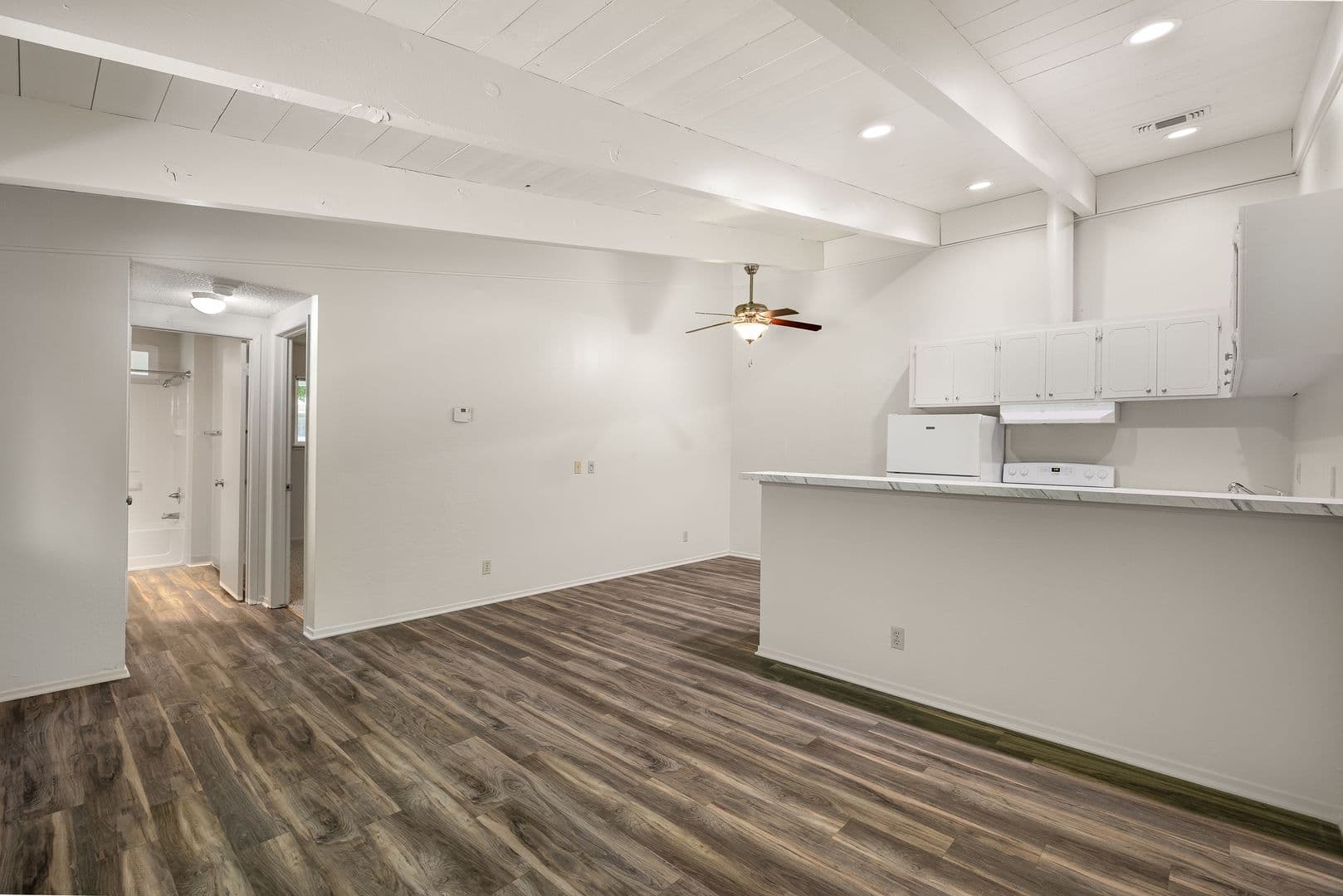 Lassen Villa Apartments 1 of 8