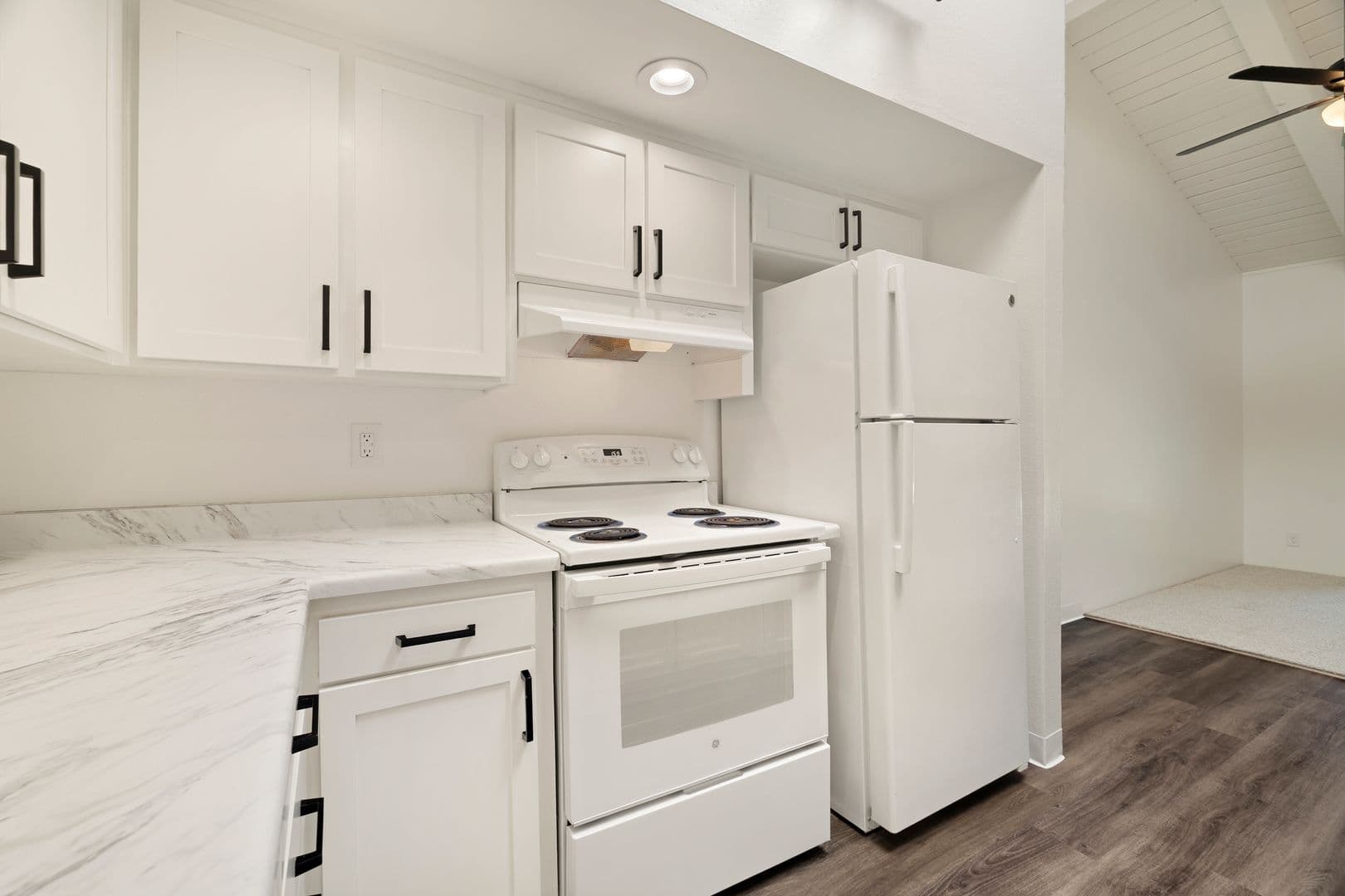 Villa Del Mar Apartments 6 of 20