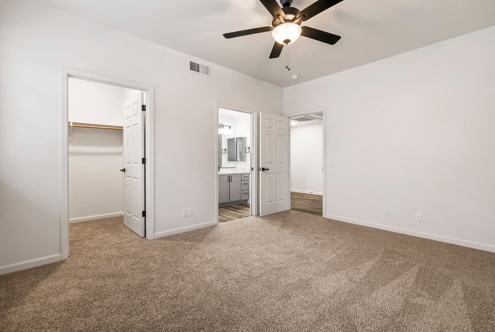 Sterling Oaks Apartments 21 of 27