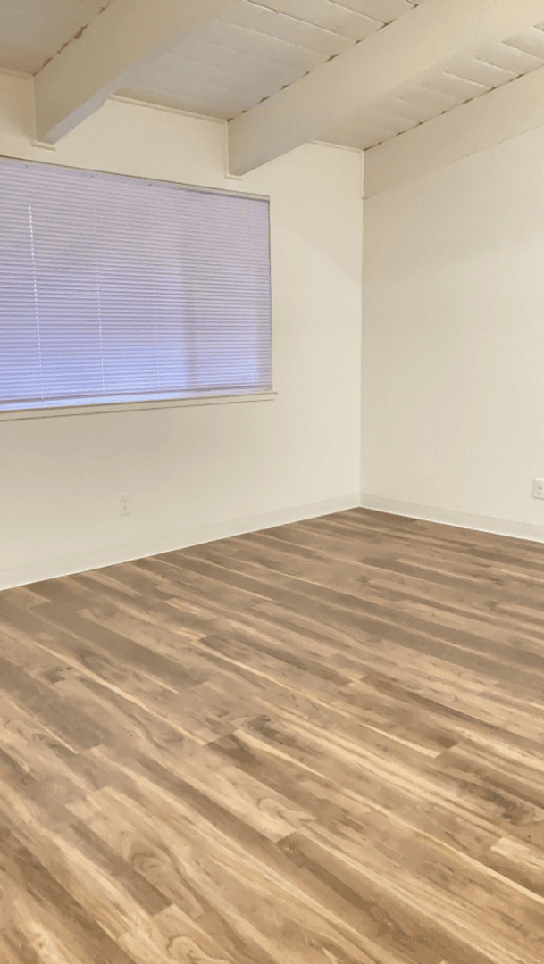 Lassen Villa Apartments 9 of 10