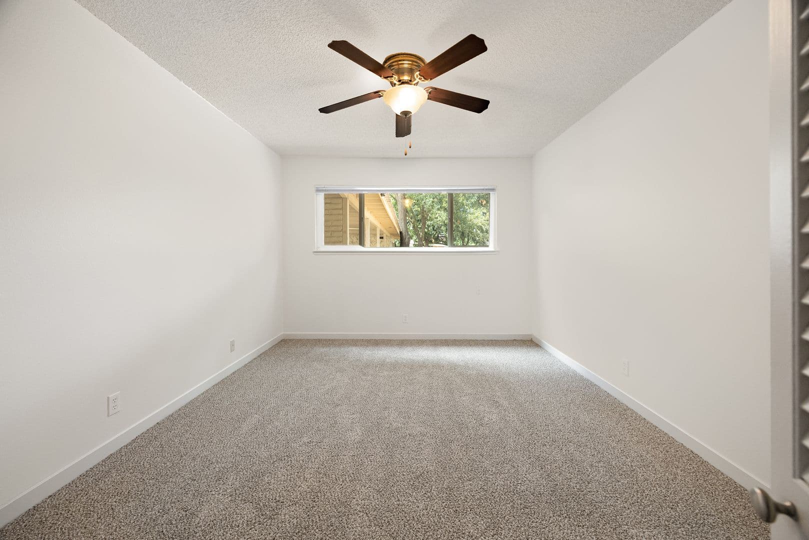 Lassen Villa Apartments 10 of 13