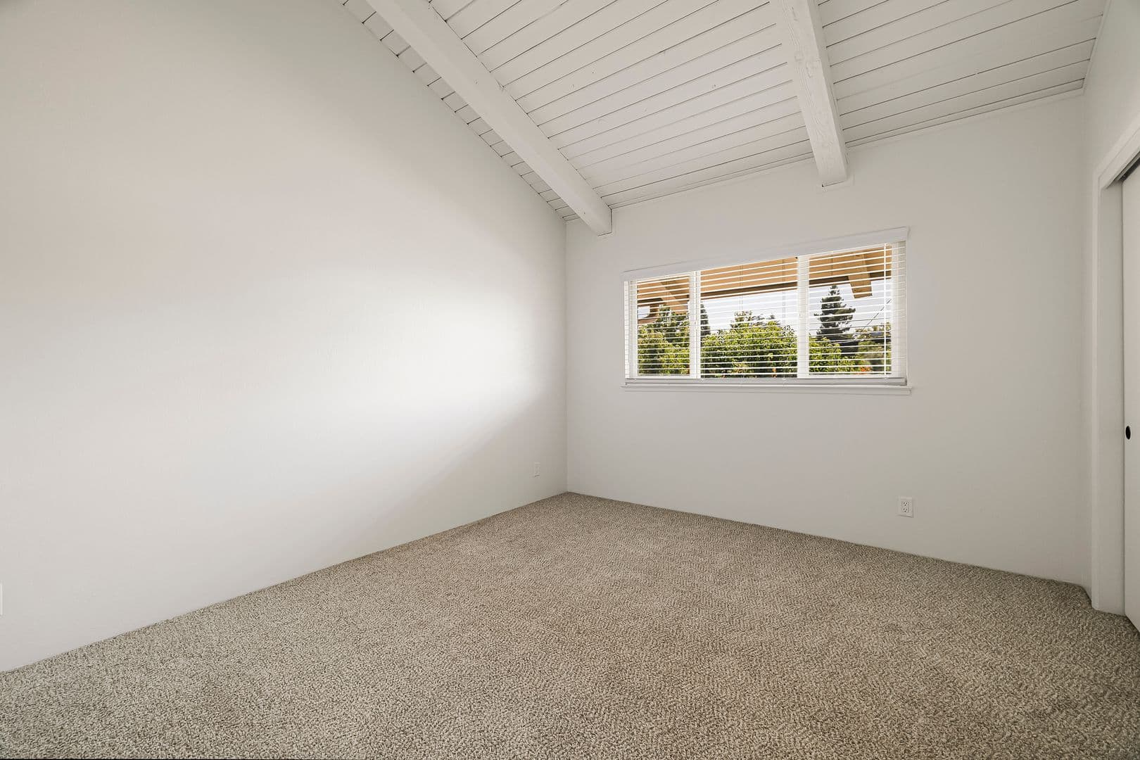 Villa Del Mar Apartments 14 of 20