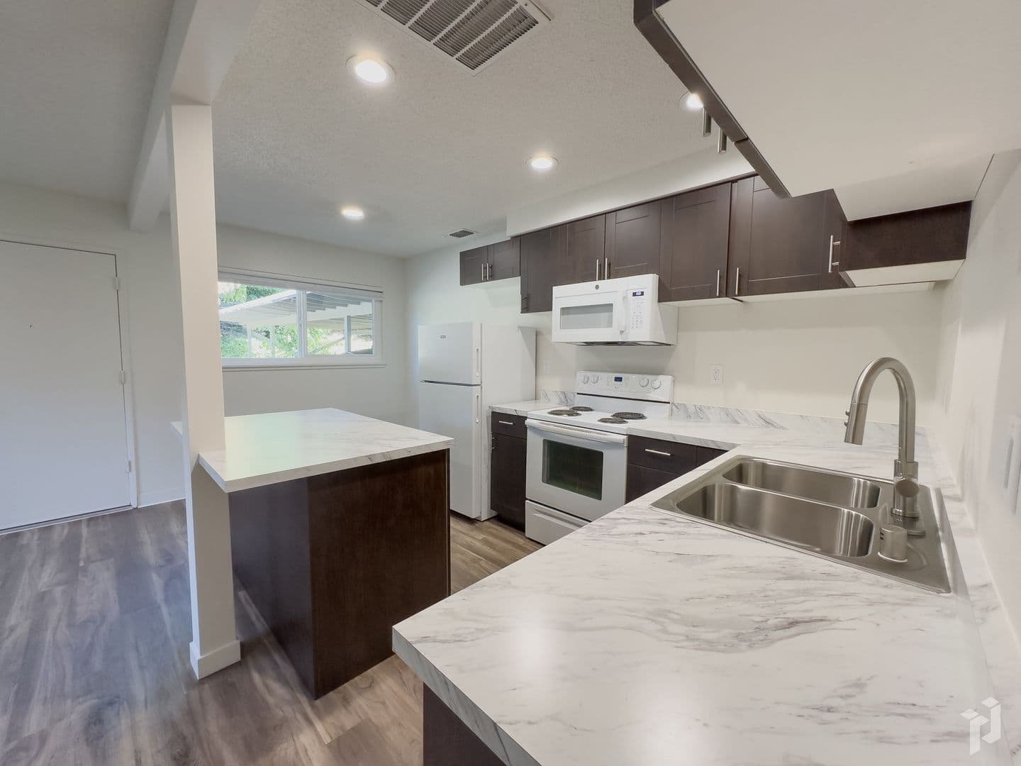 Sheridan Square Apartments 2 of 10