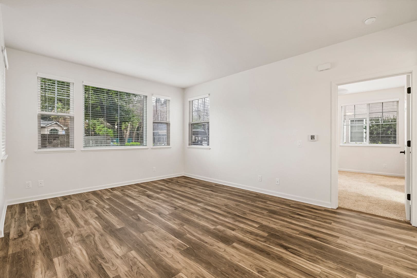 Sterling Oaks Apartments 3 of 27