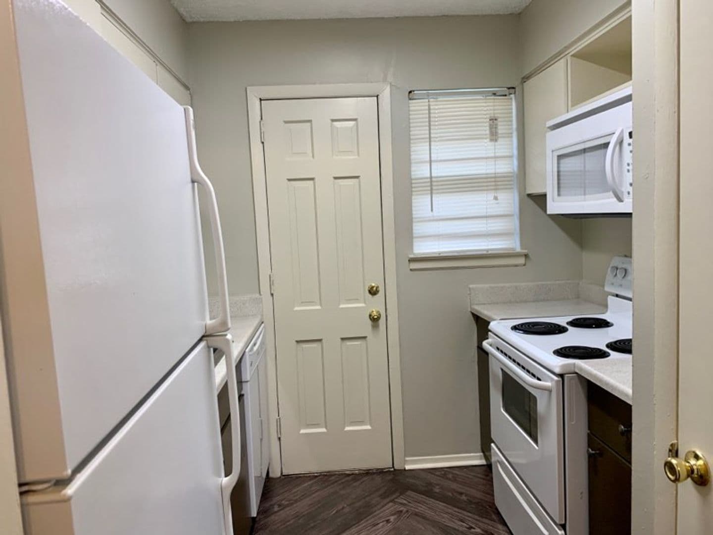 Madison East Apartments 2 of 6