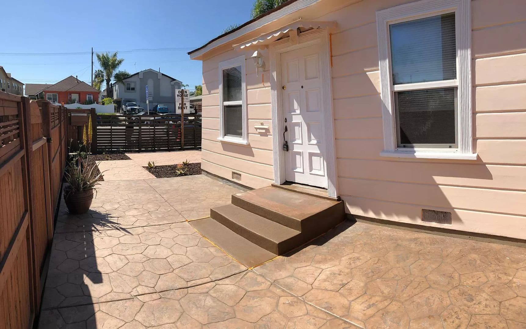 LARGE EXCLUSIVE PATIO! Charming Bungalow with In Unit Washer and Dryer! Air Conditioning + Garage! 21 of 26
