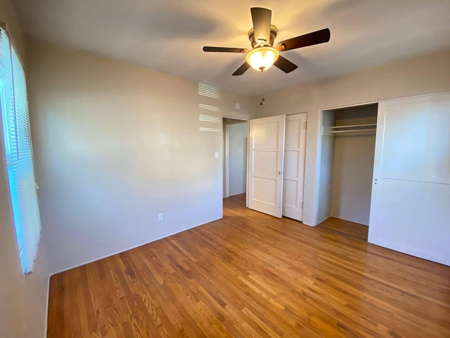 LARGE EXCLUSIVE PATIO! Charming Bungalow with In Unit Washer and Dryer! Air Conditioning + Garage! 11 of 26