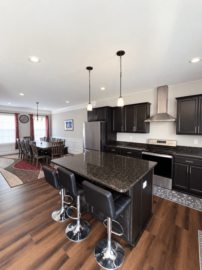 1106 Southwood Dr 3 of 8