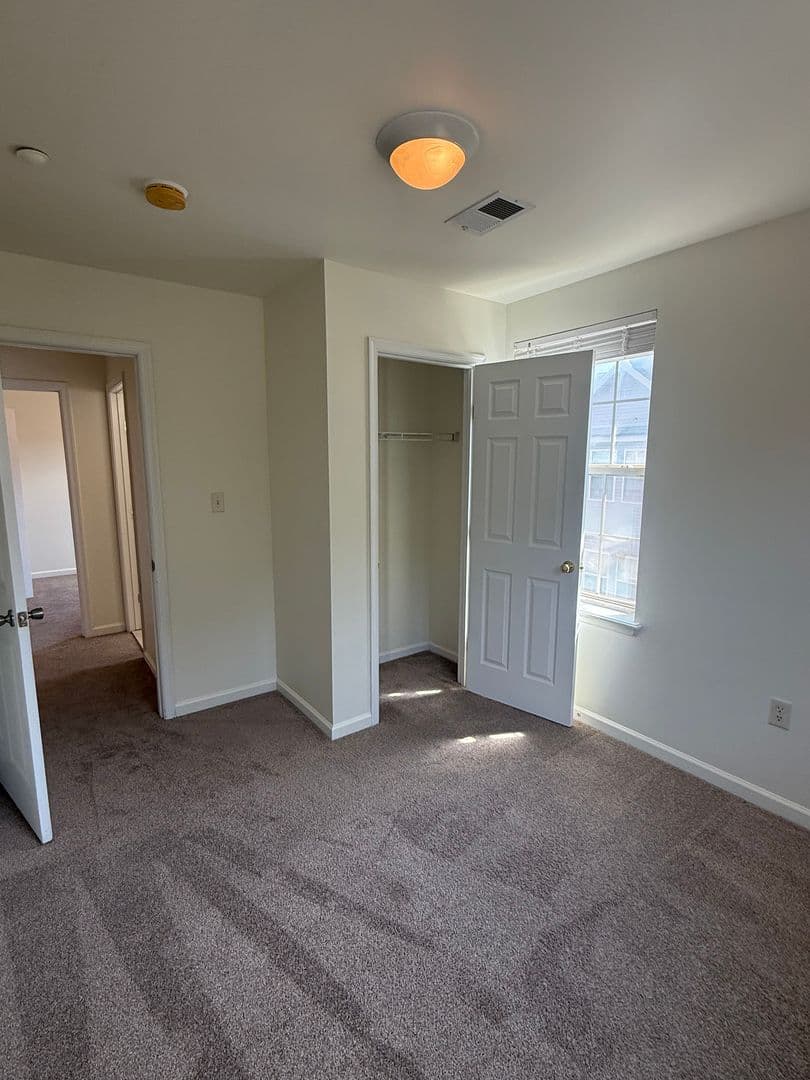 Maverick Apartments 13 of 23