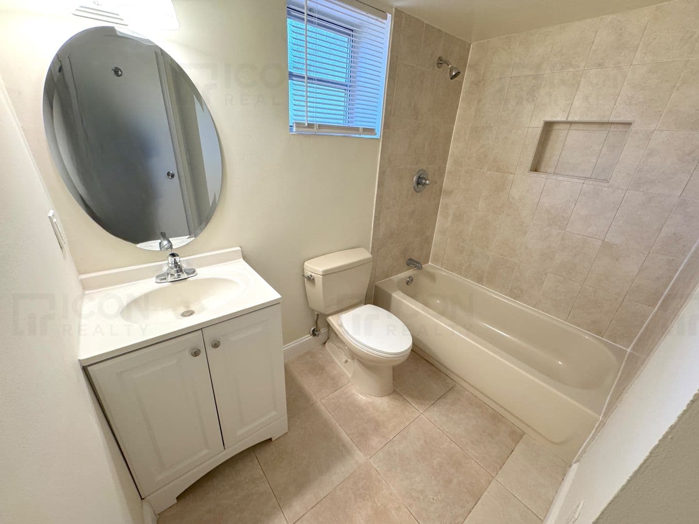 215 NW 25th Street - 5 8 of 8