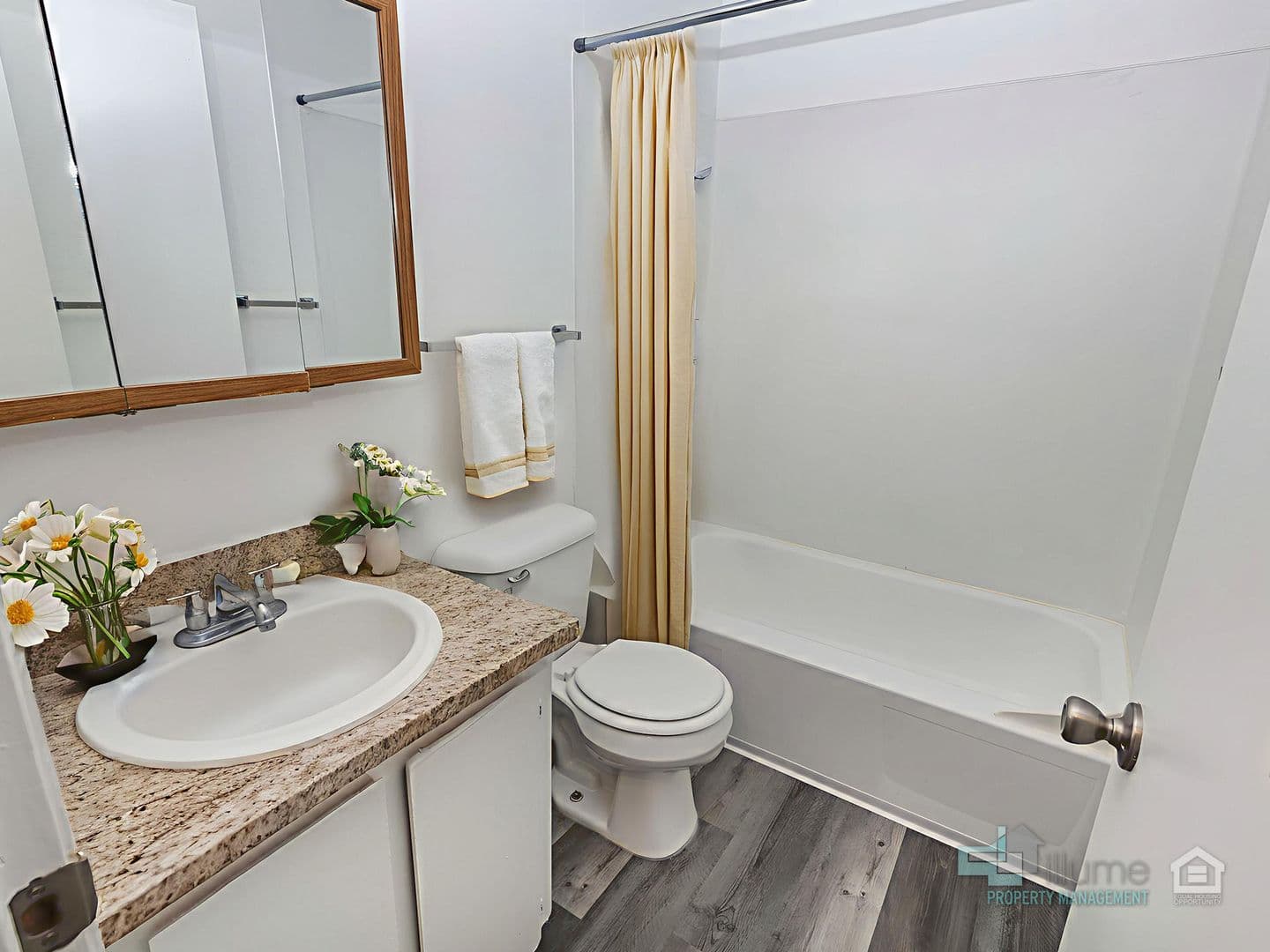 Brookside Village (637) - CONSERVICE 16 of 28