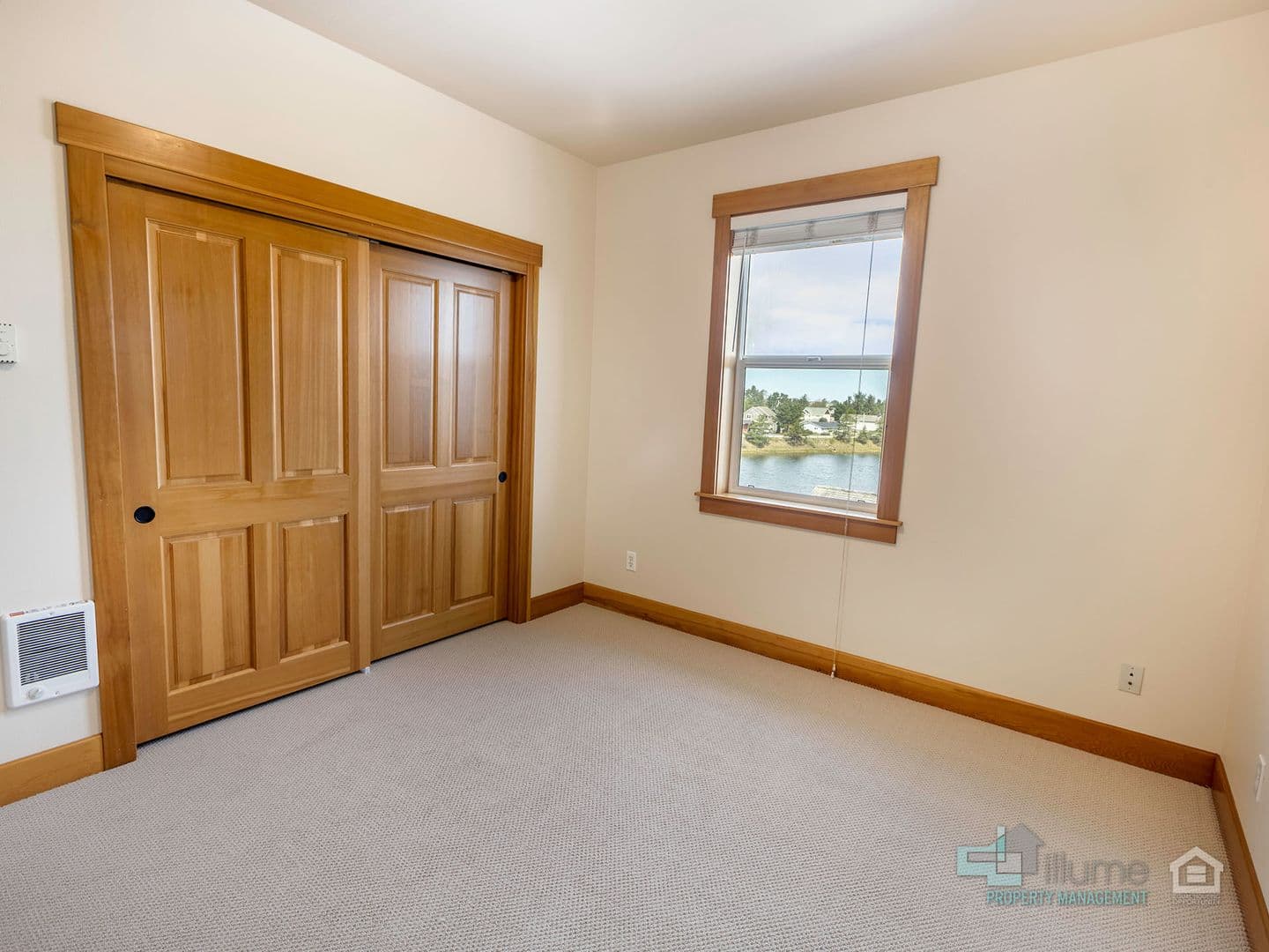 2 Bedroom, 2 Bath.. LOCATION LOCATION LOCATION.... River Views!! 55 of 66