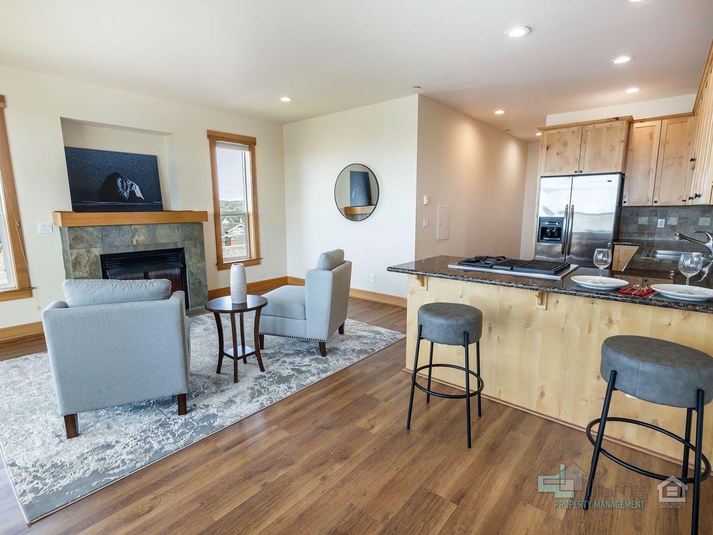 2 Bedroom, 2 Bath.. LOCATION LOCATION LOCATION.... River Views!! 42 of 66
