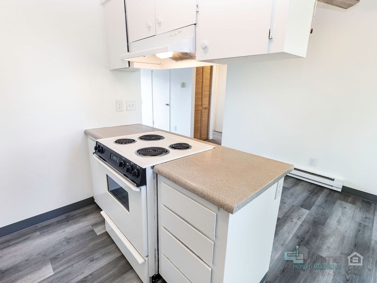 Brookside Village (637) - CONSERVICE 12 of 28