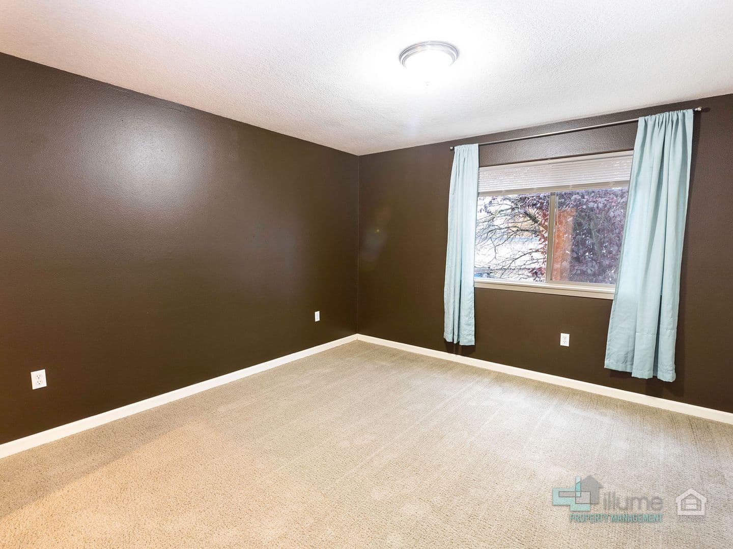 5215SWET uc 23 of 33