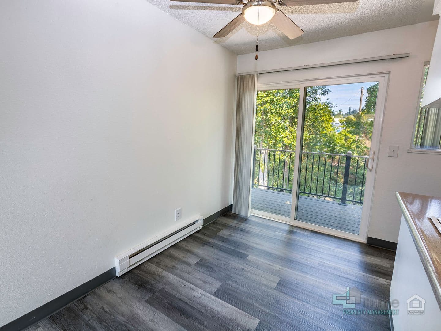 Brookside Village (637) - CONSERVICE 10 of 28
