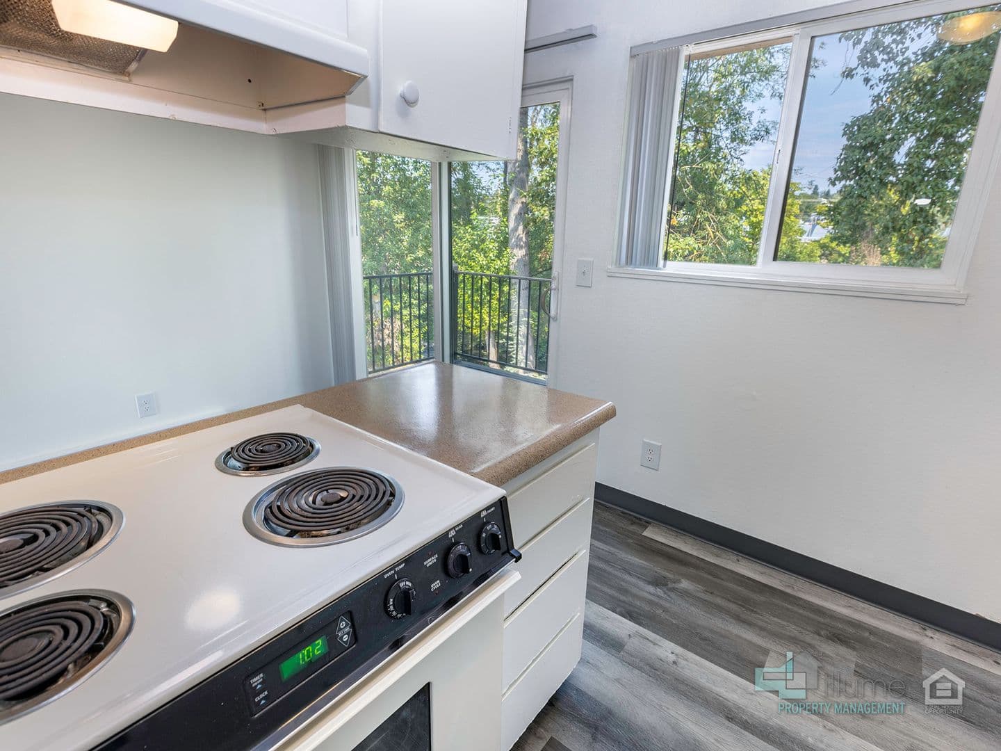 Brookside Village (637) - CONSERVICE 13 of 28