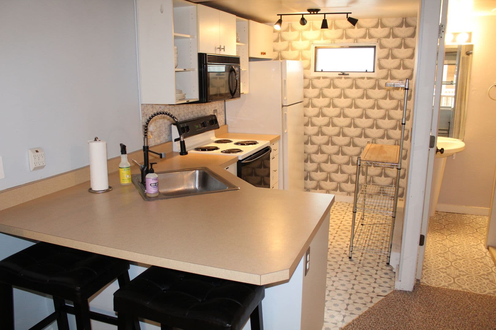 914 Waters Avenue Unit 6 5 of 7