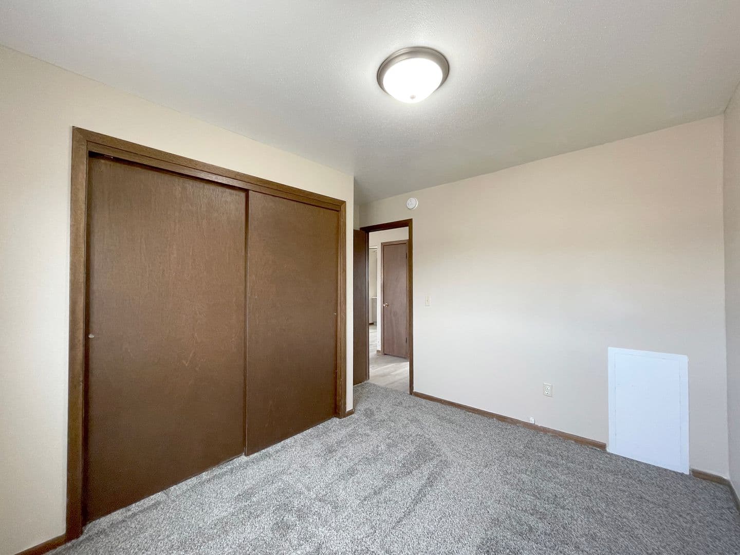 Twin Villas Apartments 8 of 11