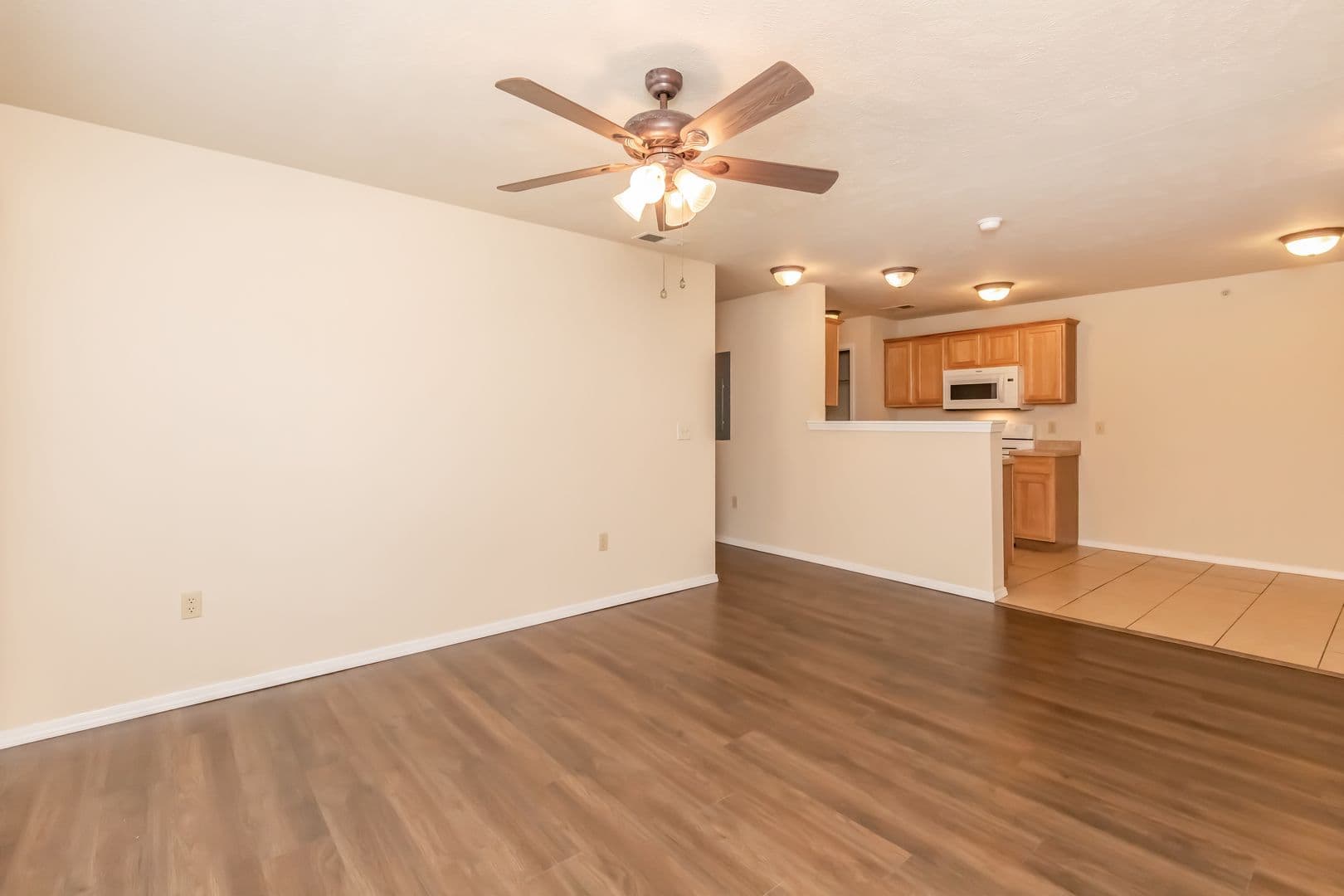 Scenic Station Apartments 2 of 14