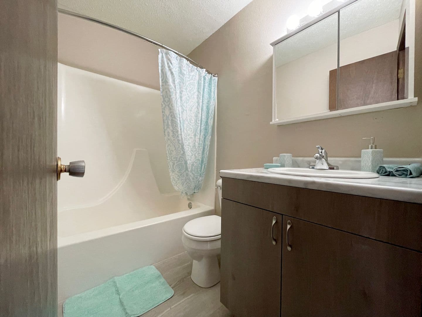 Twin Villas Apartments 6 of 11