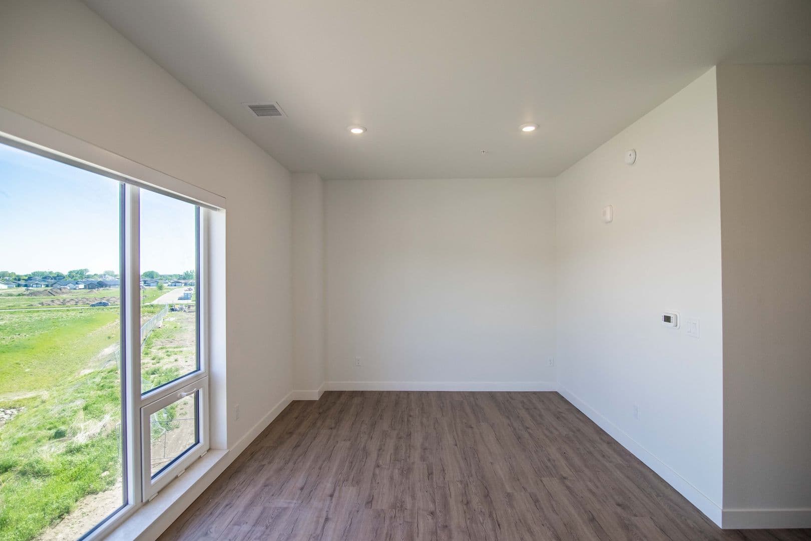 The Earl Apartments 256 of 296