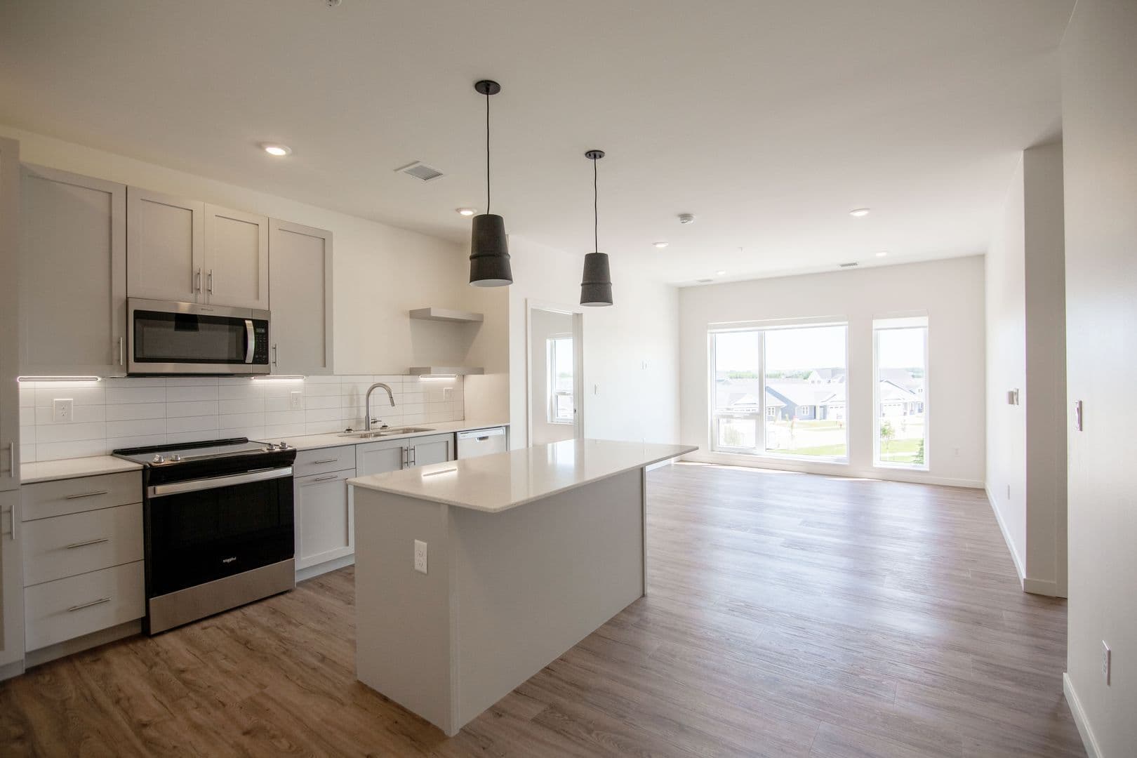 The Earl Apartments 23 of 296