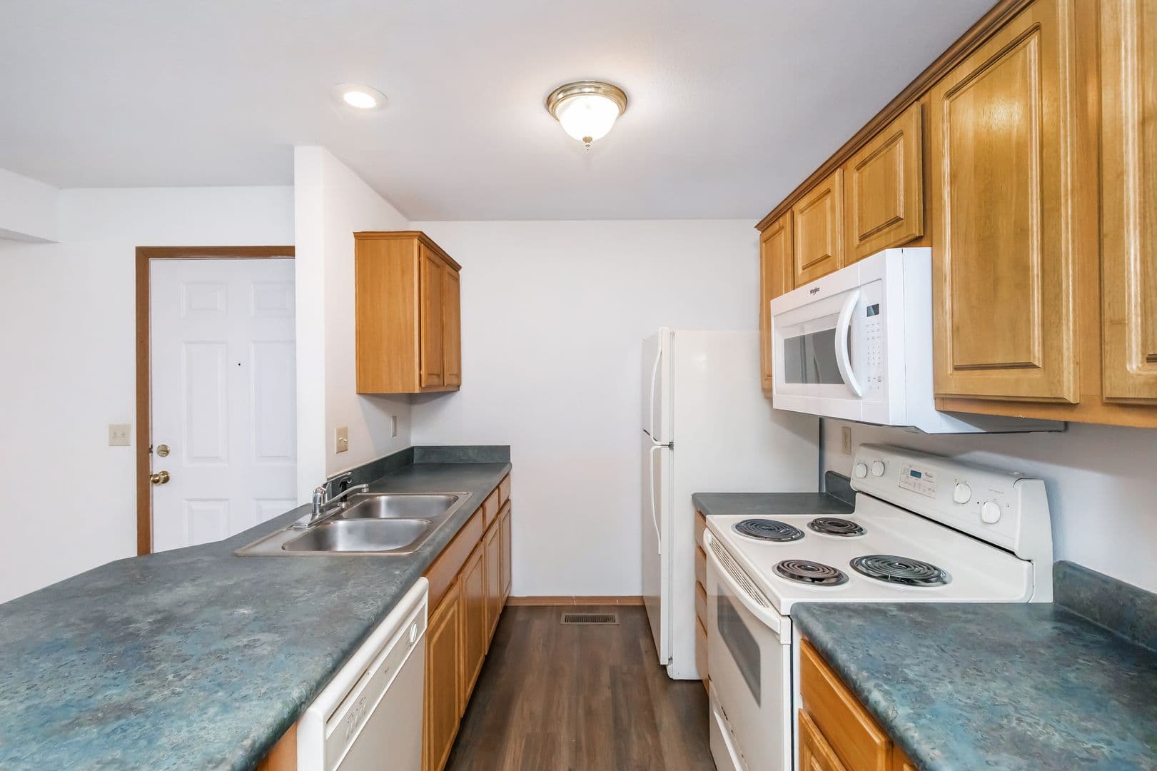 Cambridge Park Apartments 2 of 10
