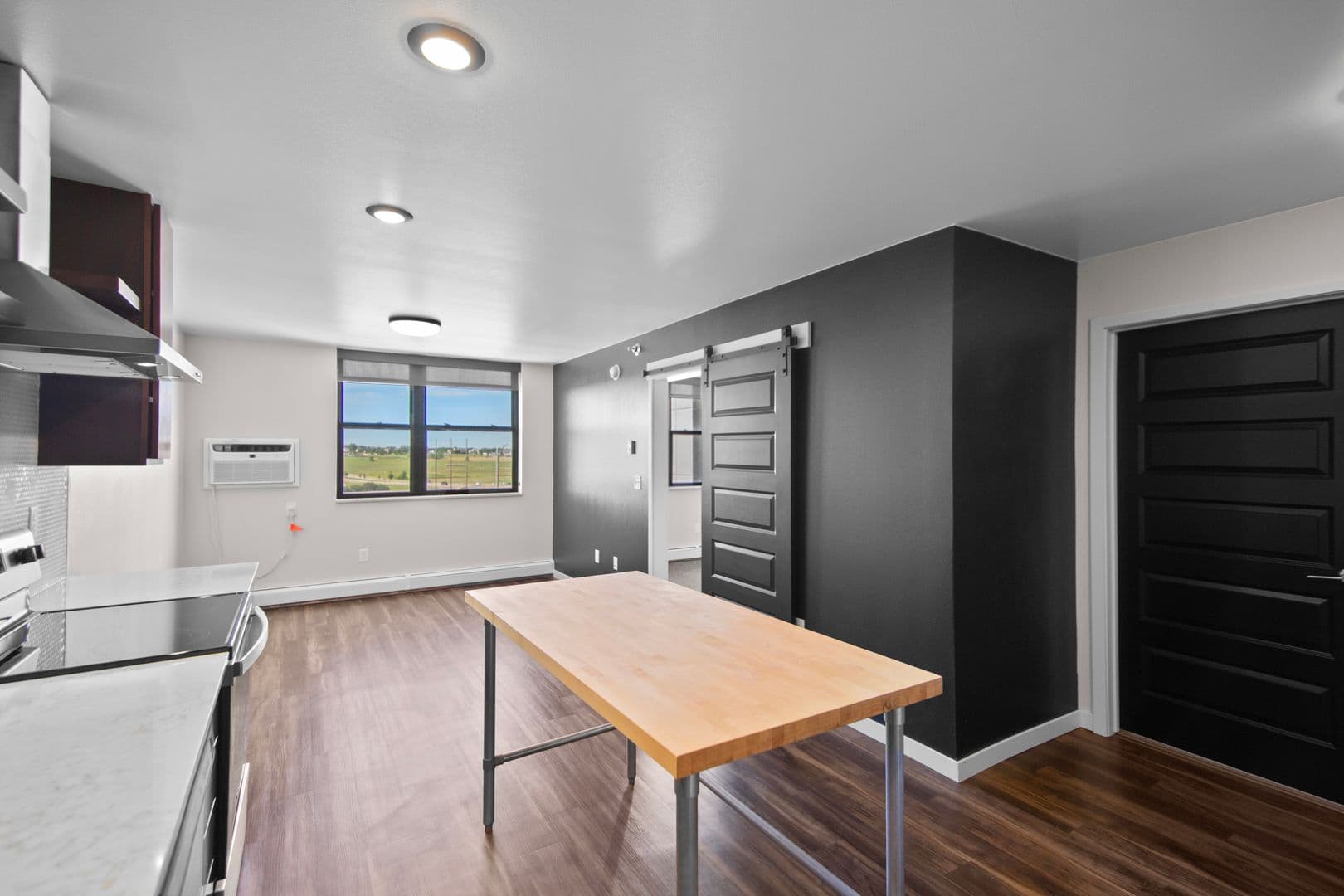 Area 57 C&amp;D Apartments 7 of 13