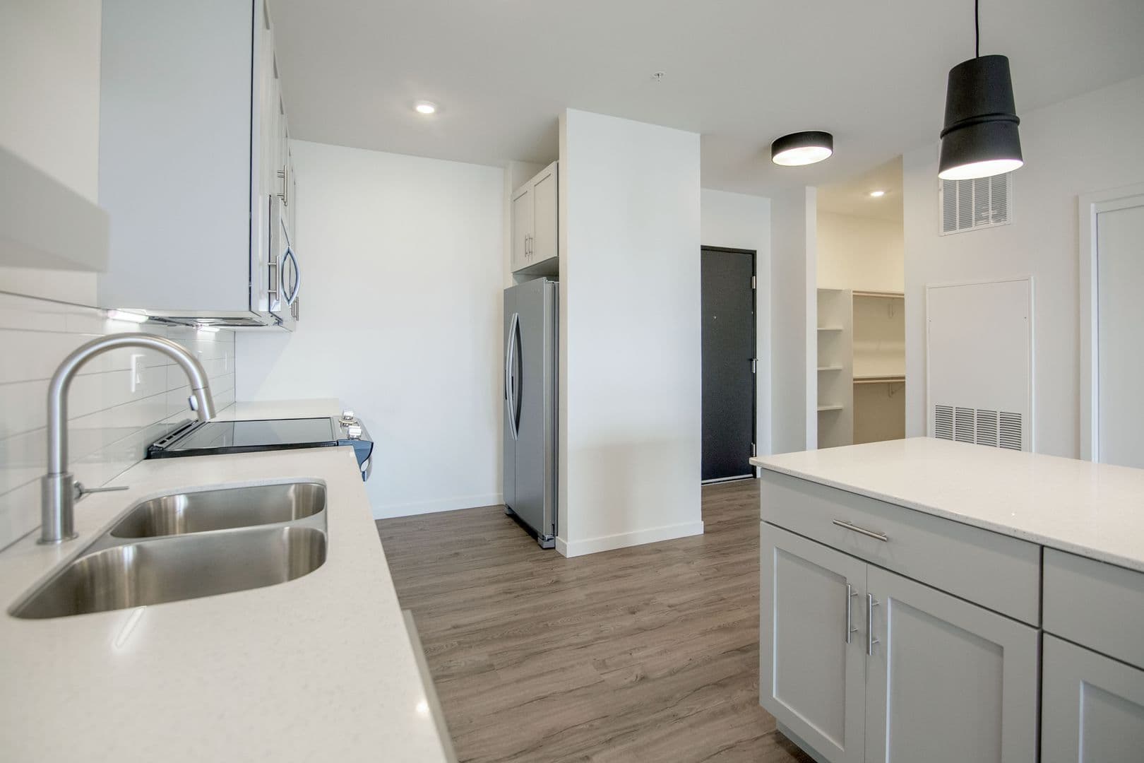 The Earl Apartments 101 of 296