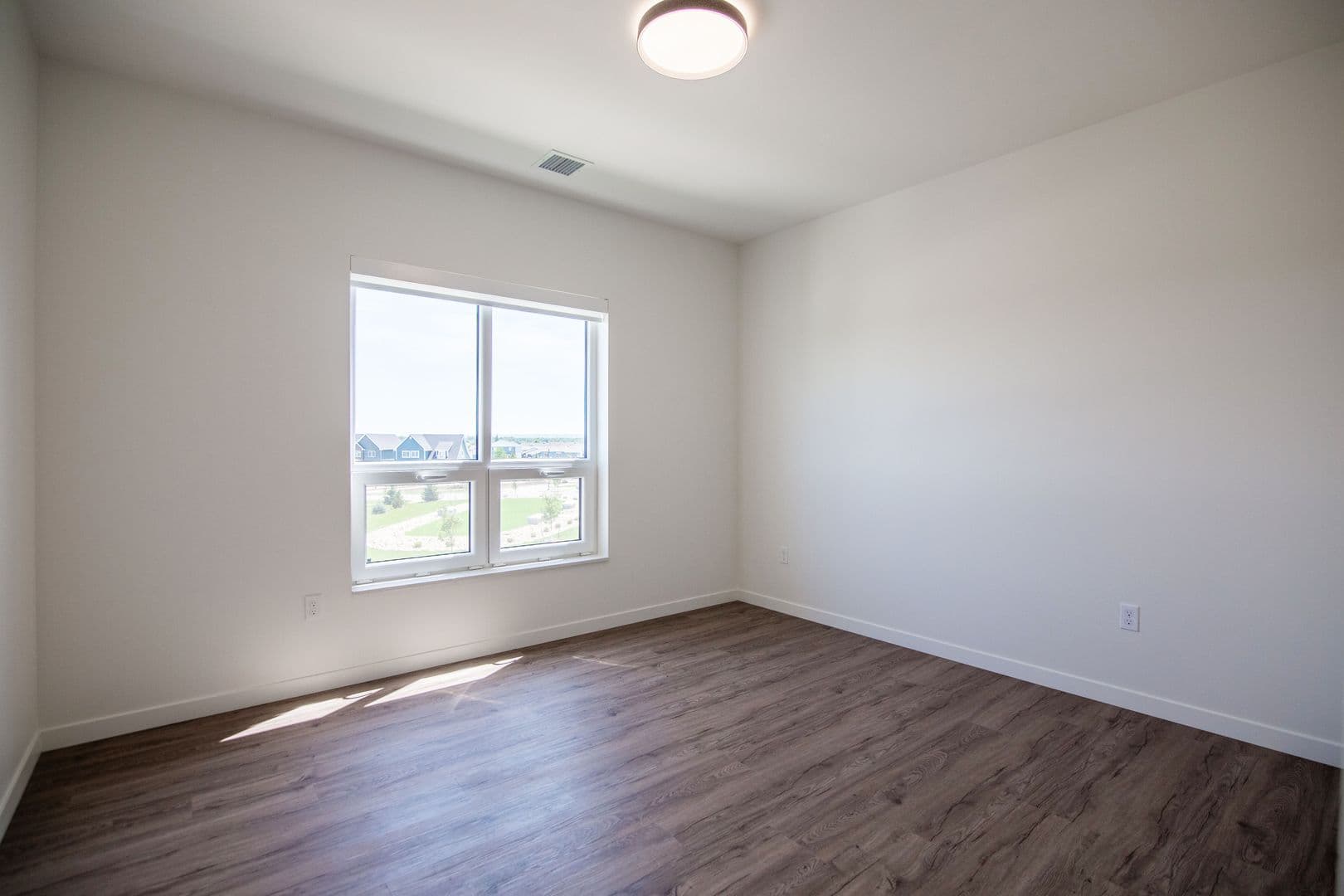 The Earl Apartments 35 of 296