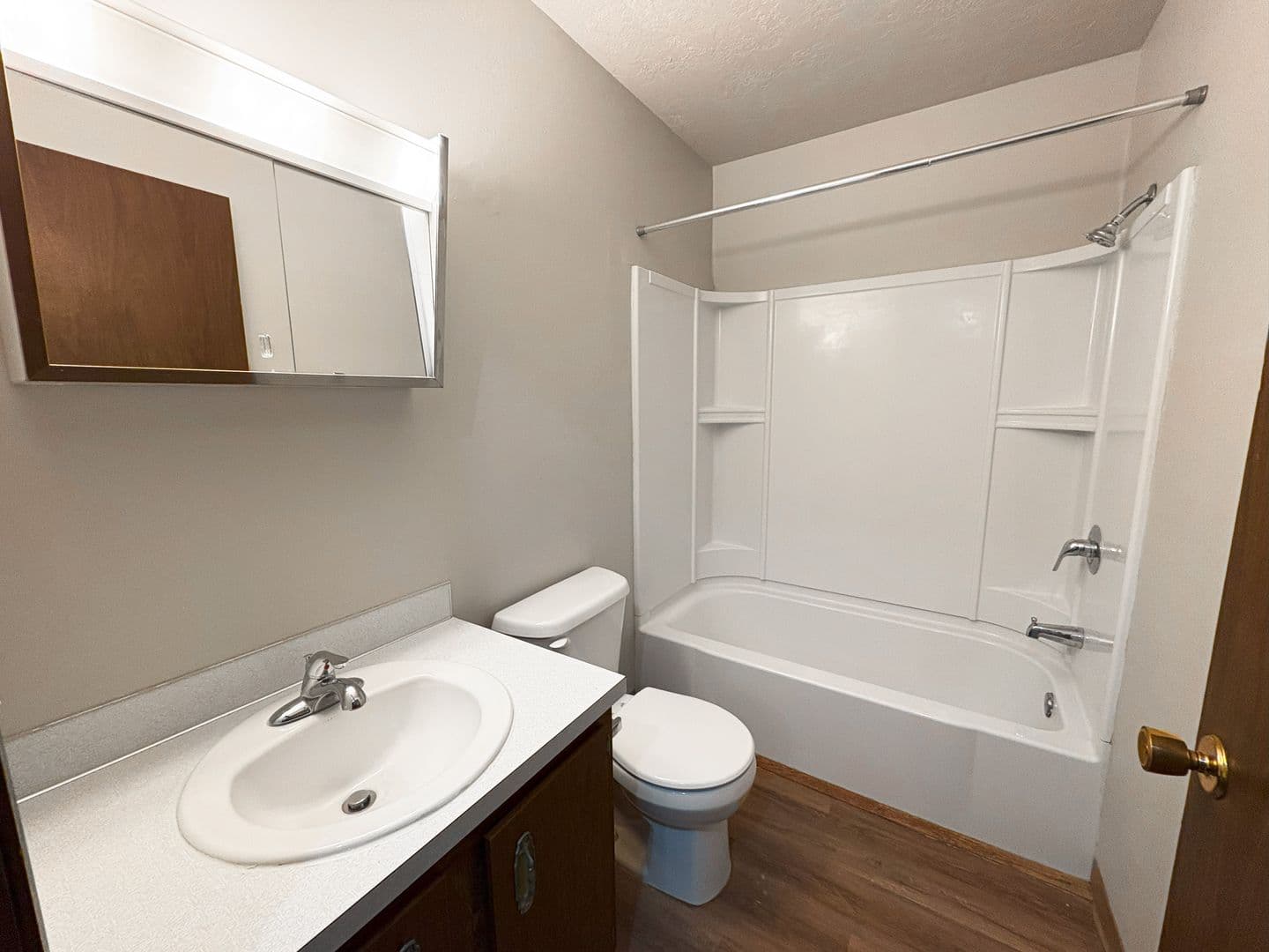 Royal Suites Apartments 6 of 8