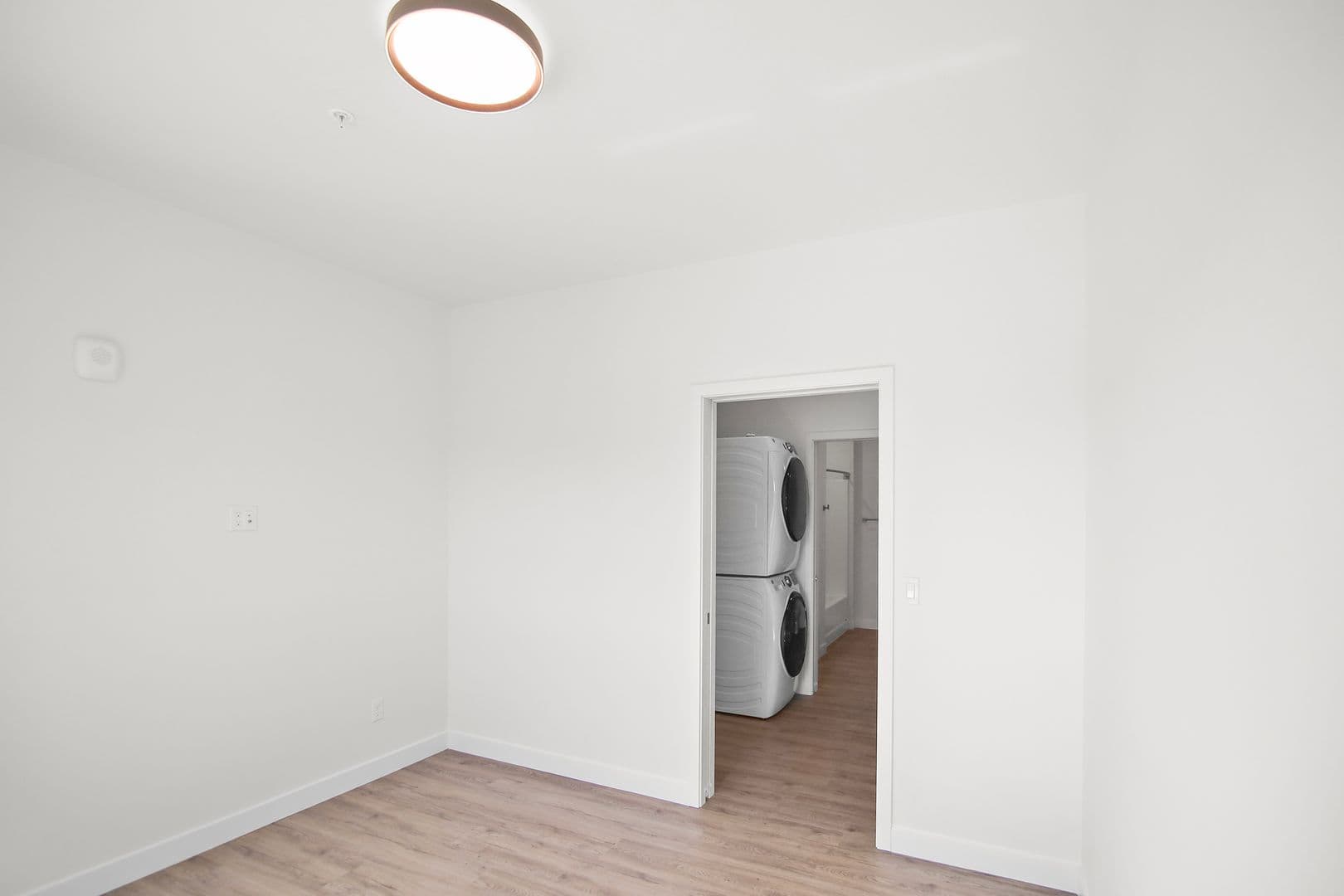 The Earl Apartments 190 of 296