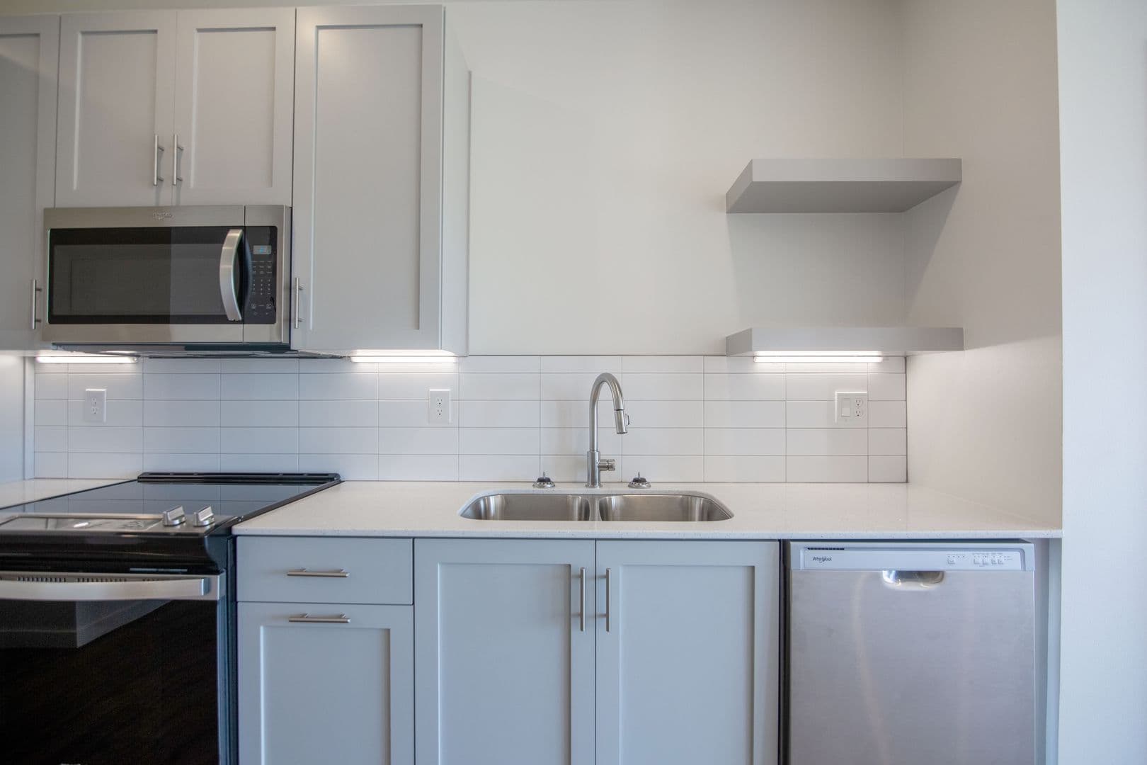 The Earl Apartments 26 of 296