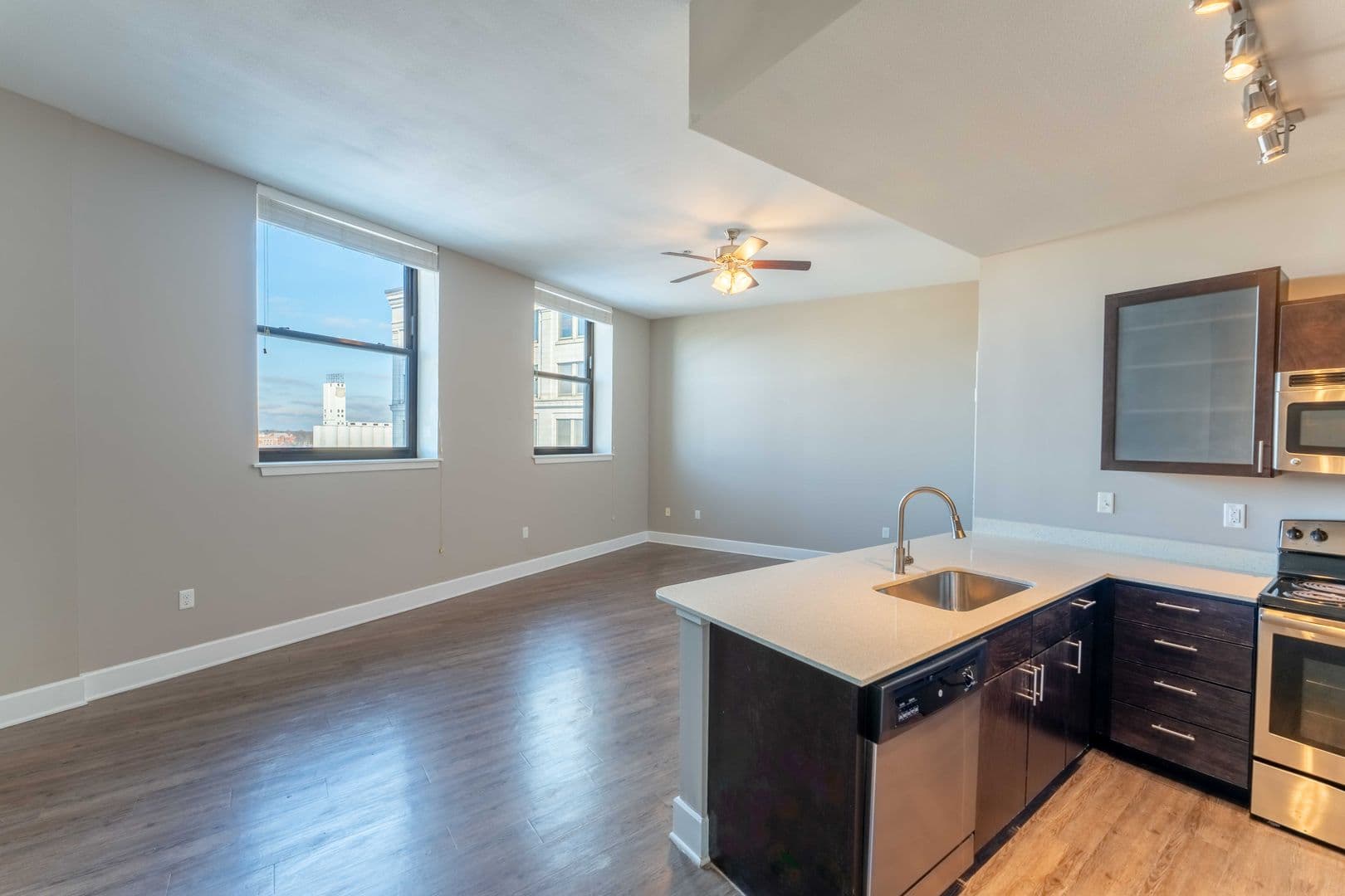 Heers Luxury Living 25 of 76