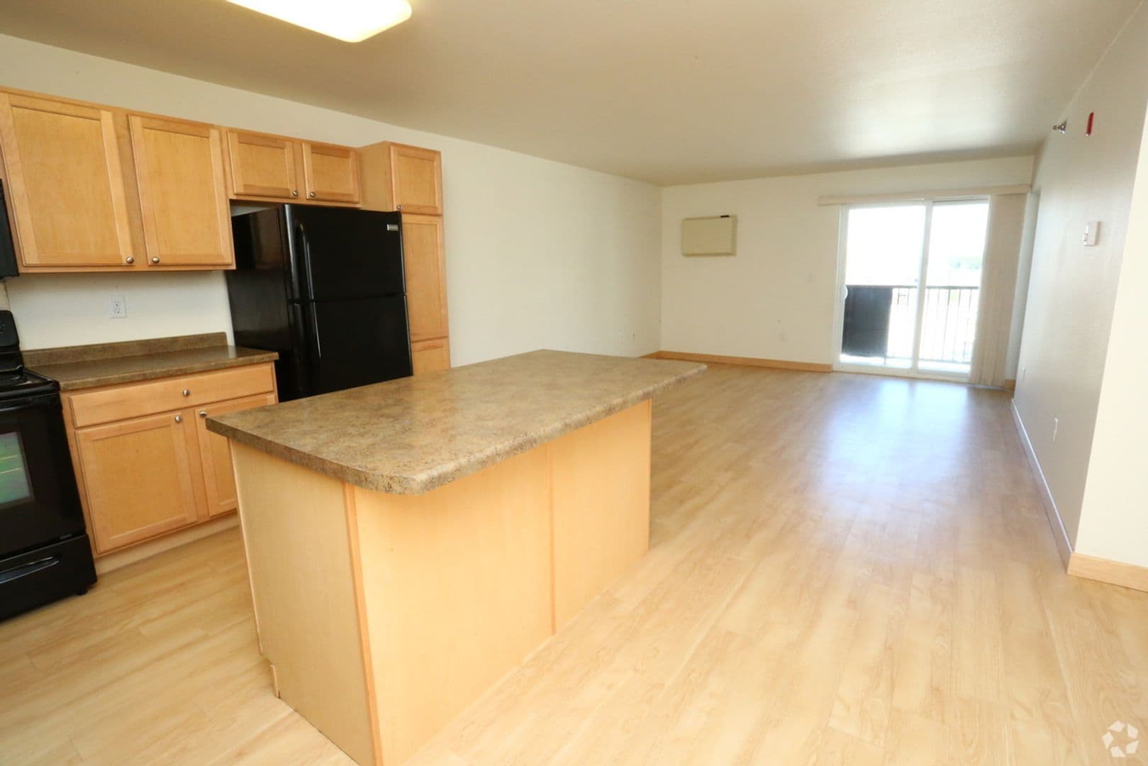 Badlands Apartments I 3 of 7