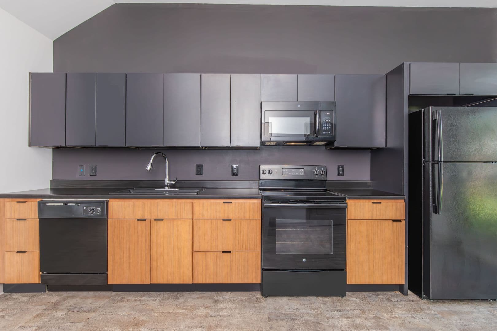 Trails Bend Apartments and Townhomes 3 of 34