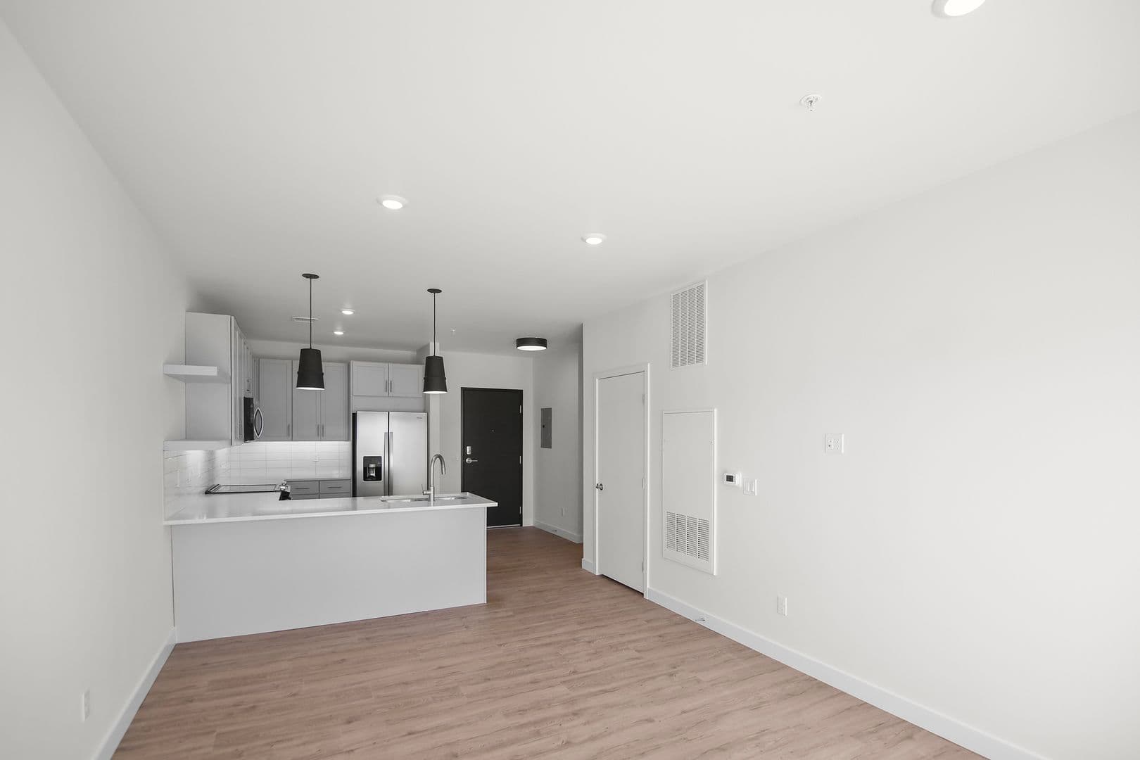 The Earl Apartments 187 of 296