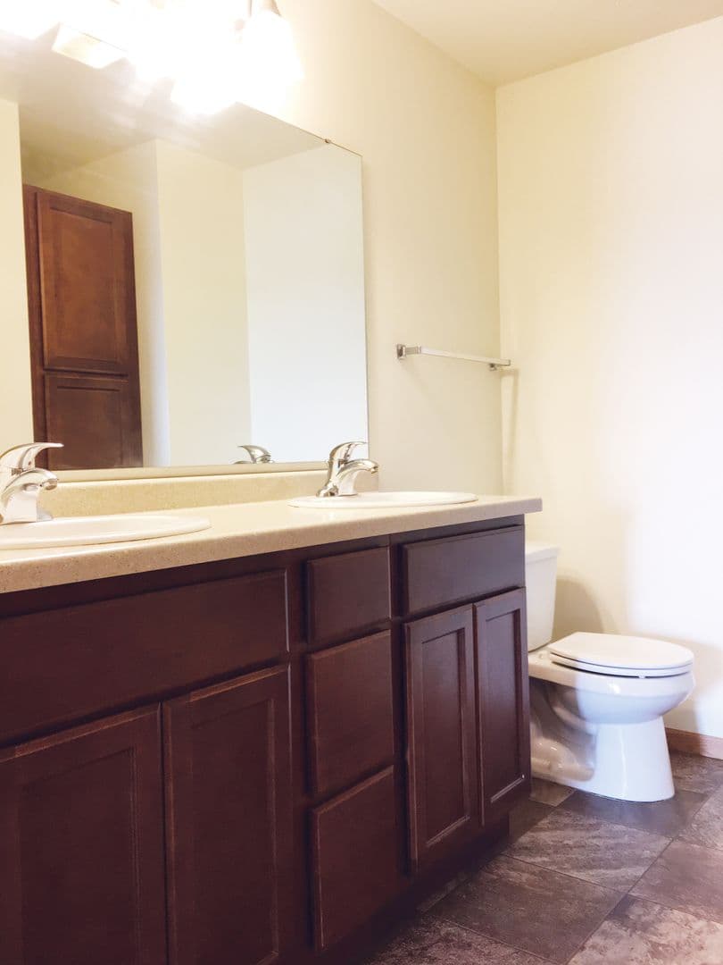 Gateway Apartments 13 of 16