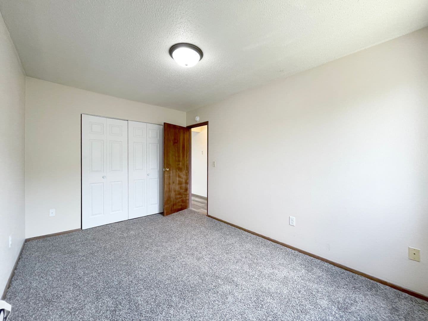 Summit Park Apartments 6 of 9