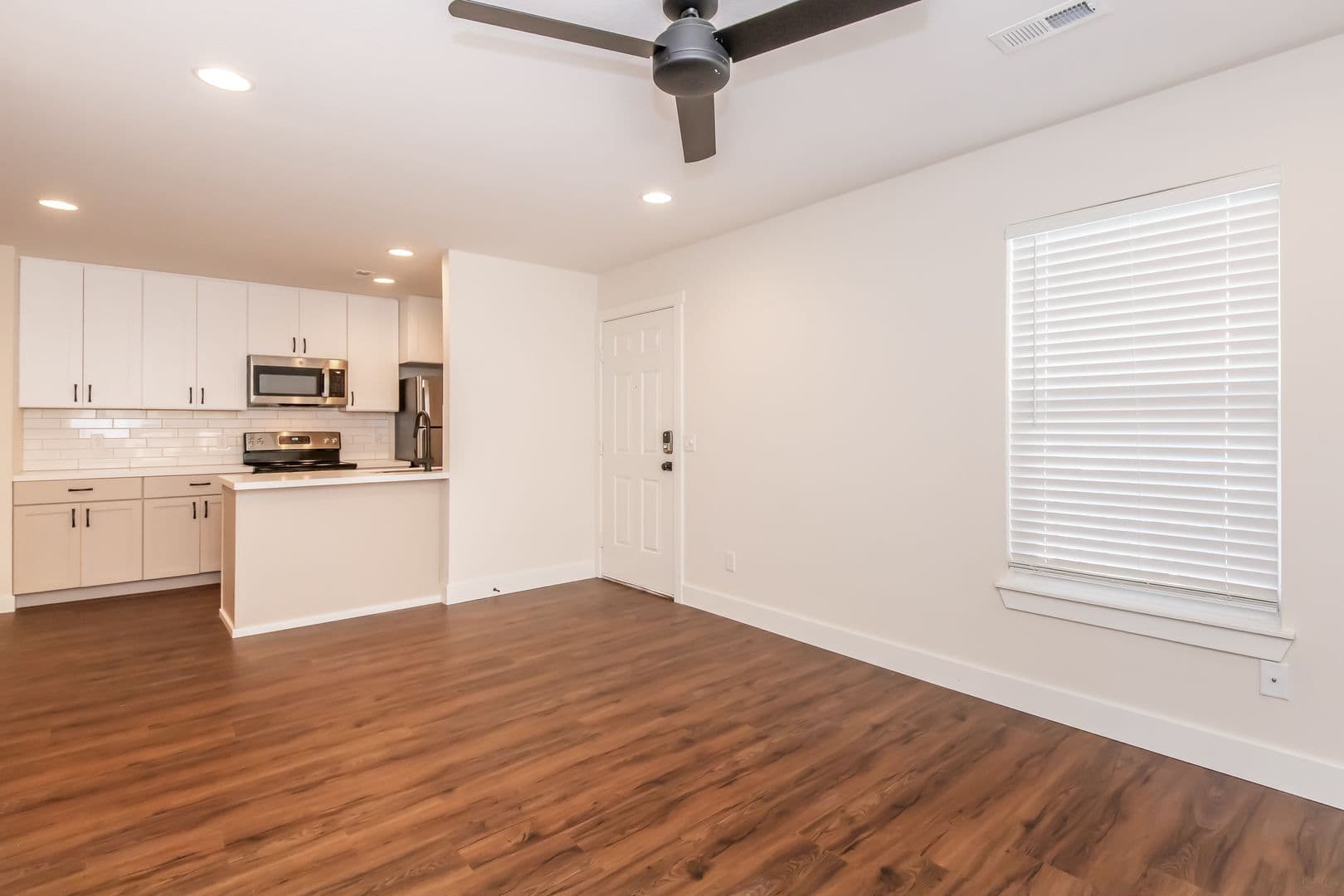 Highland Park Apartments 2 of 18