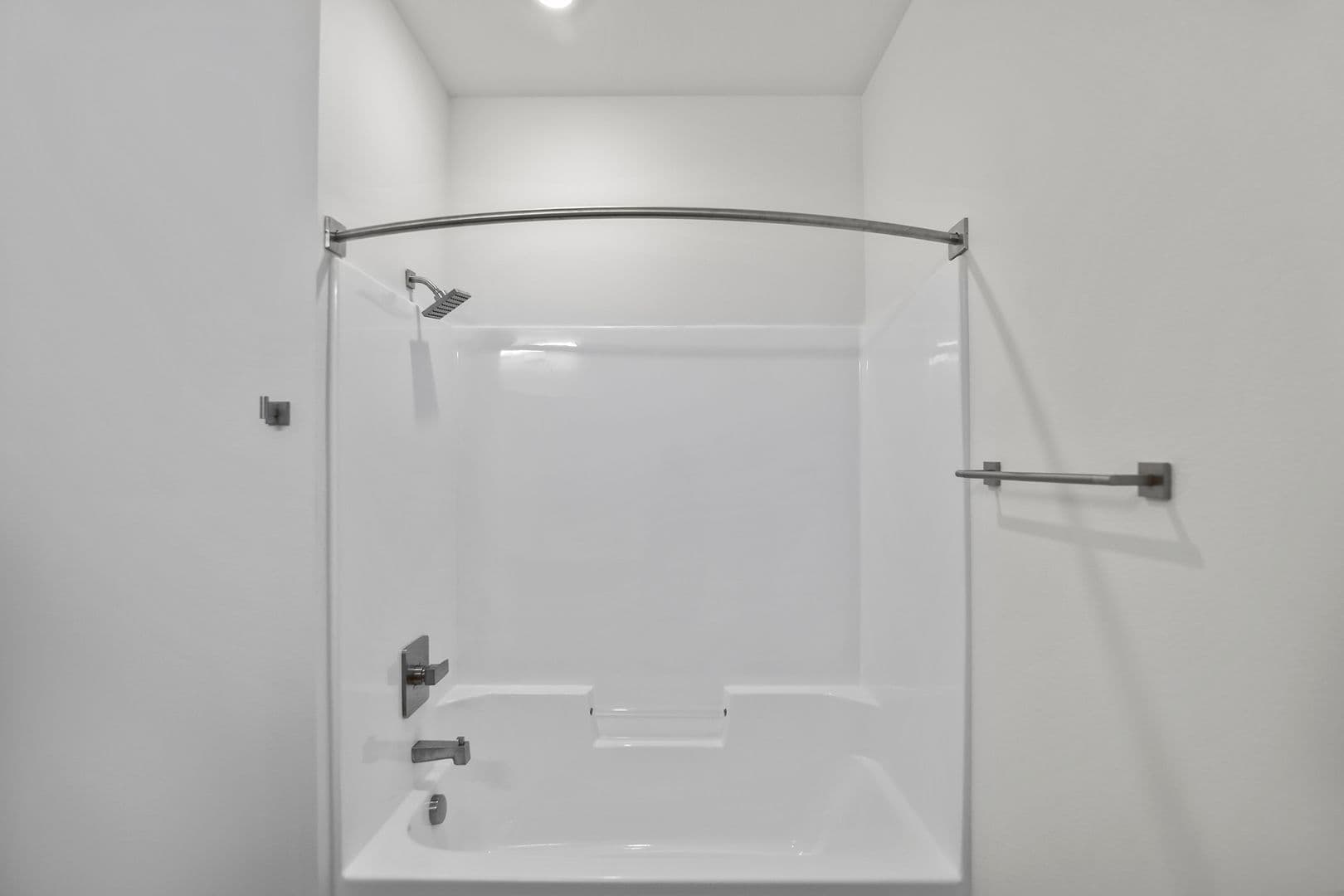 The Earl Apartments 274 of 296