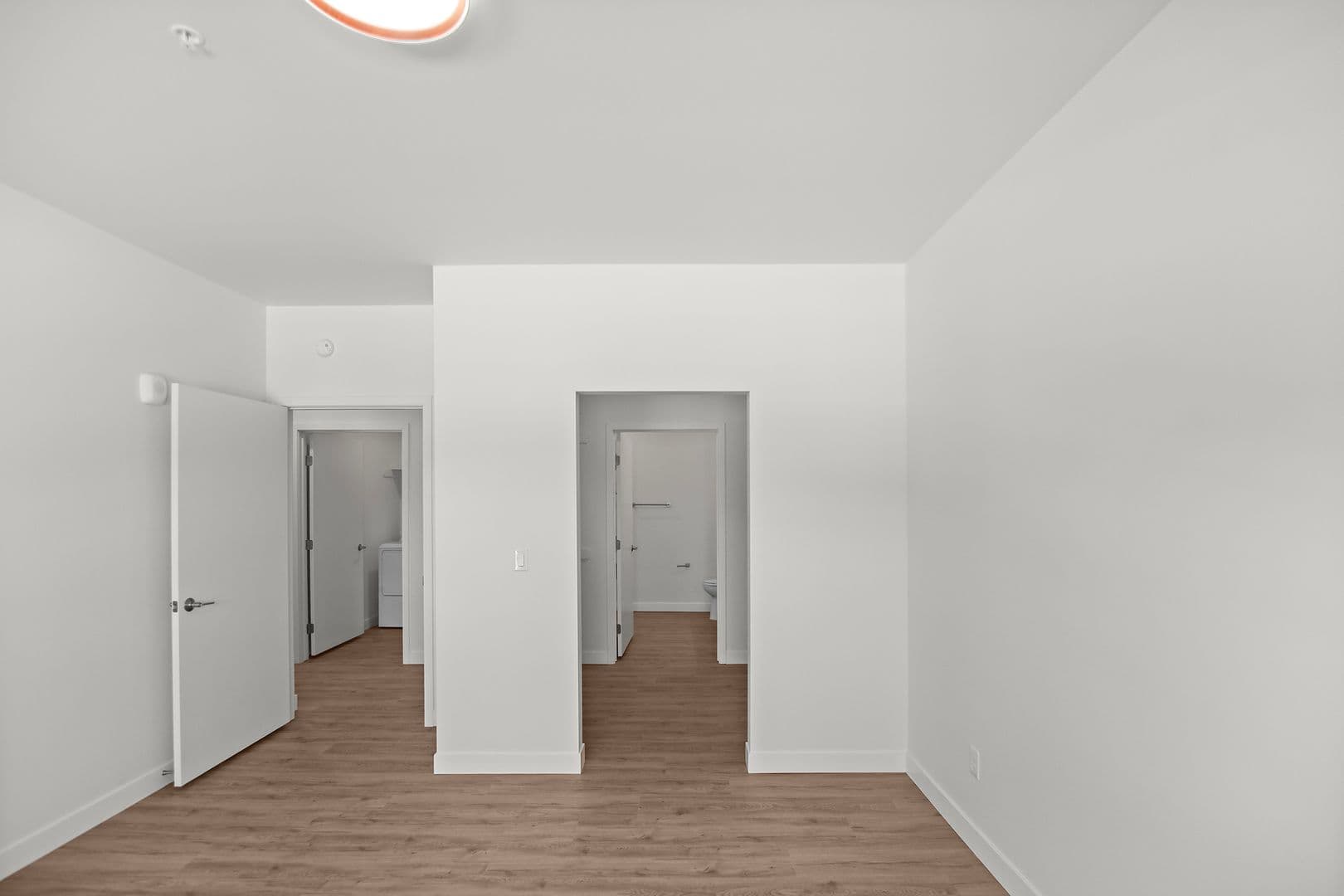 The Earl Apartments 215 of 296