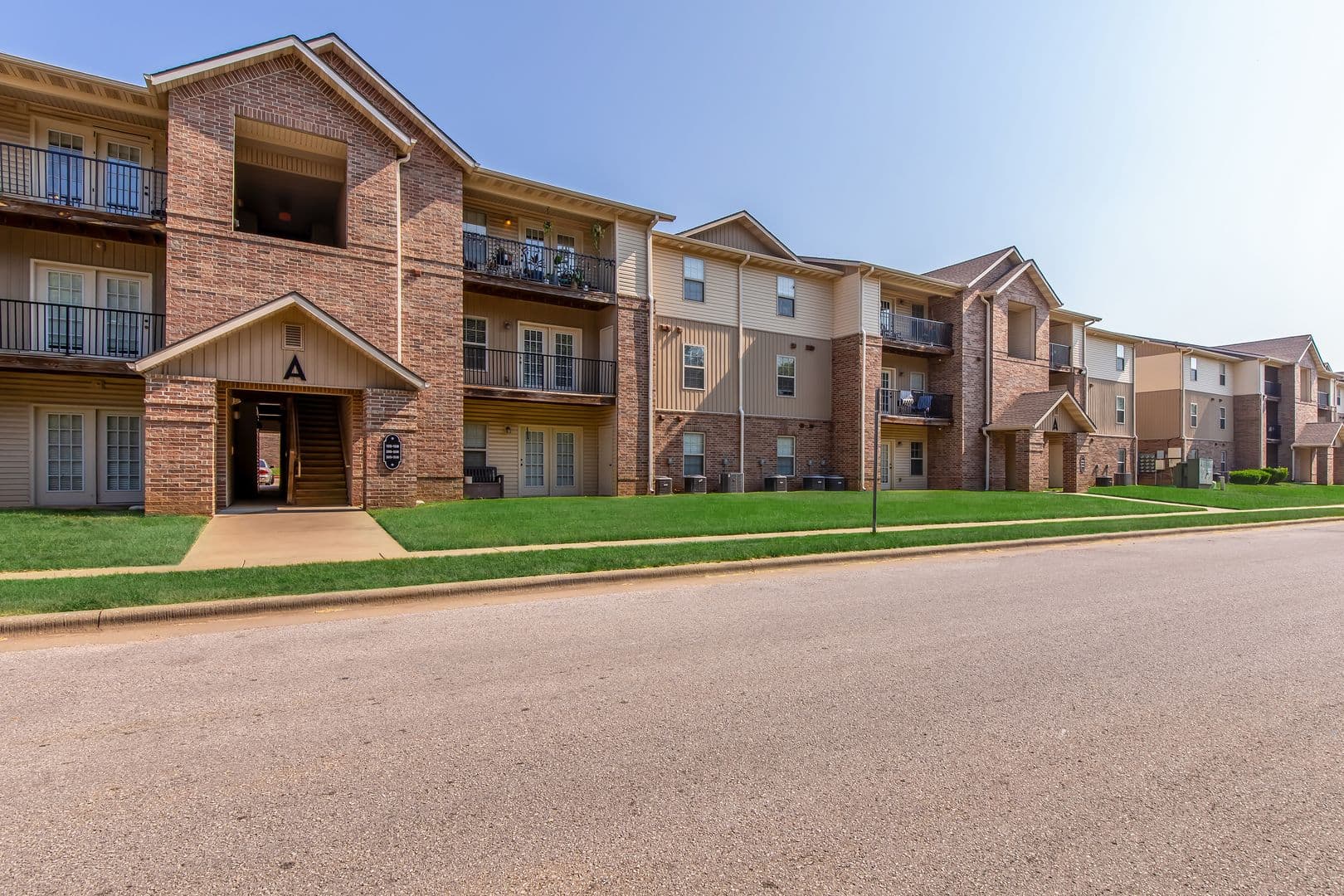 Scenic Station Apartments 1 of 14
