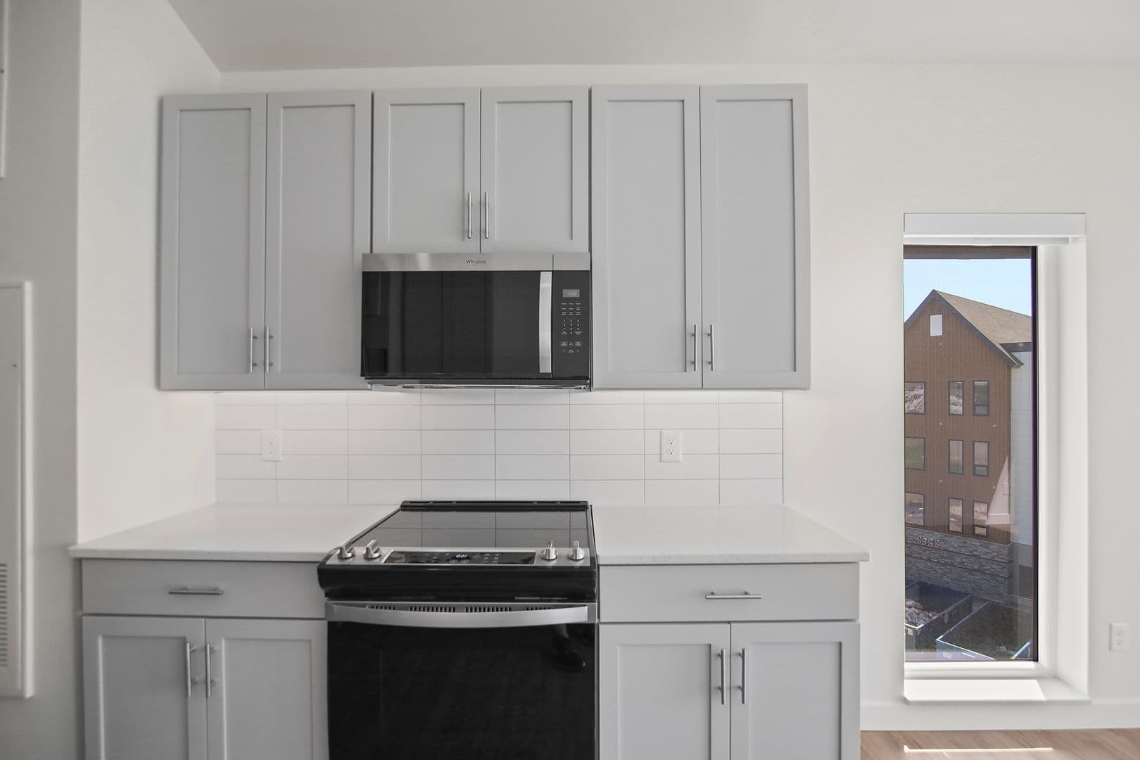The Earl Apartments 265 of 296