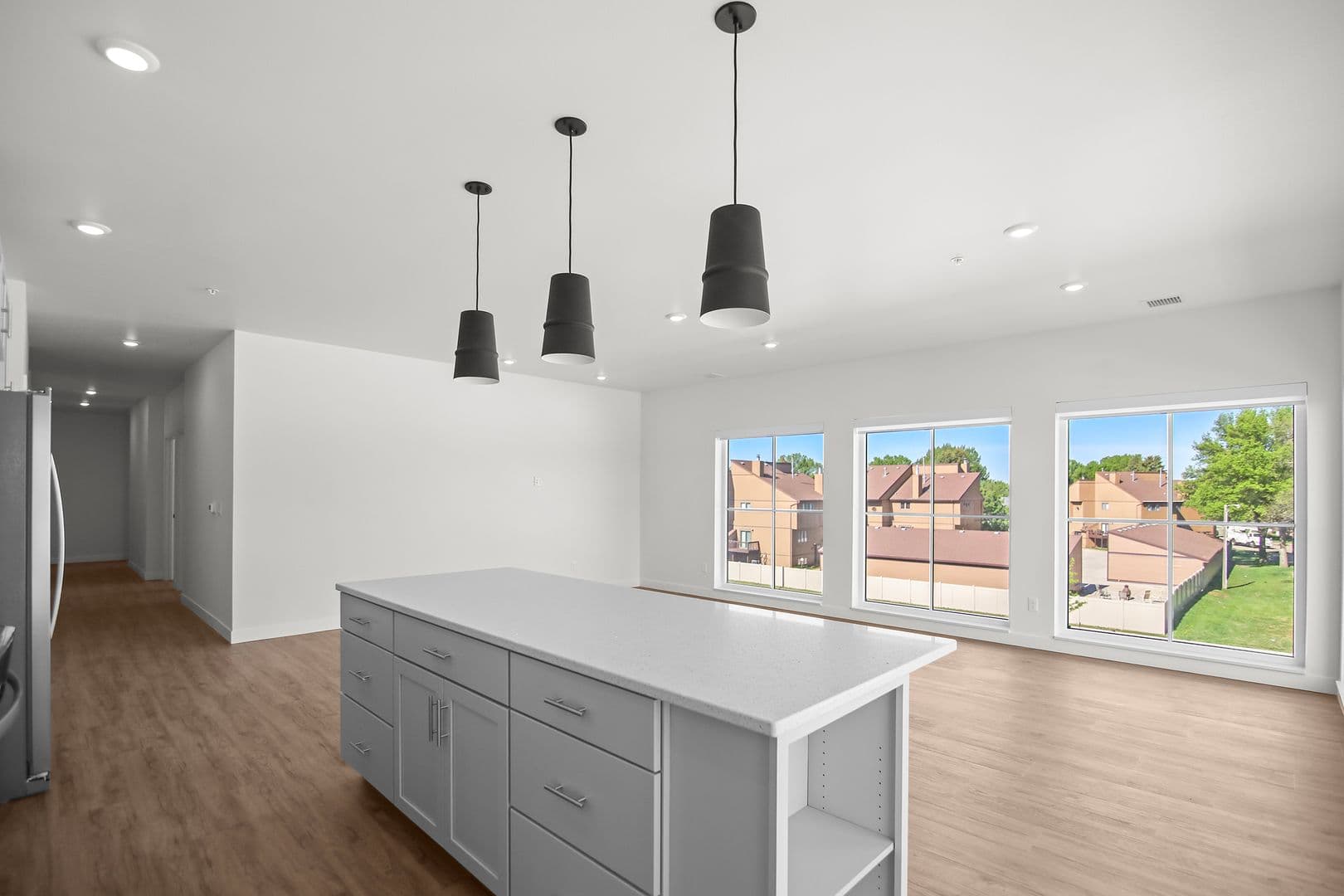 The Earl Apartments 201 of 296