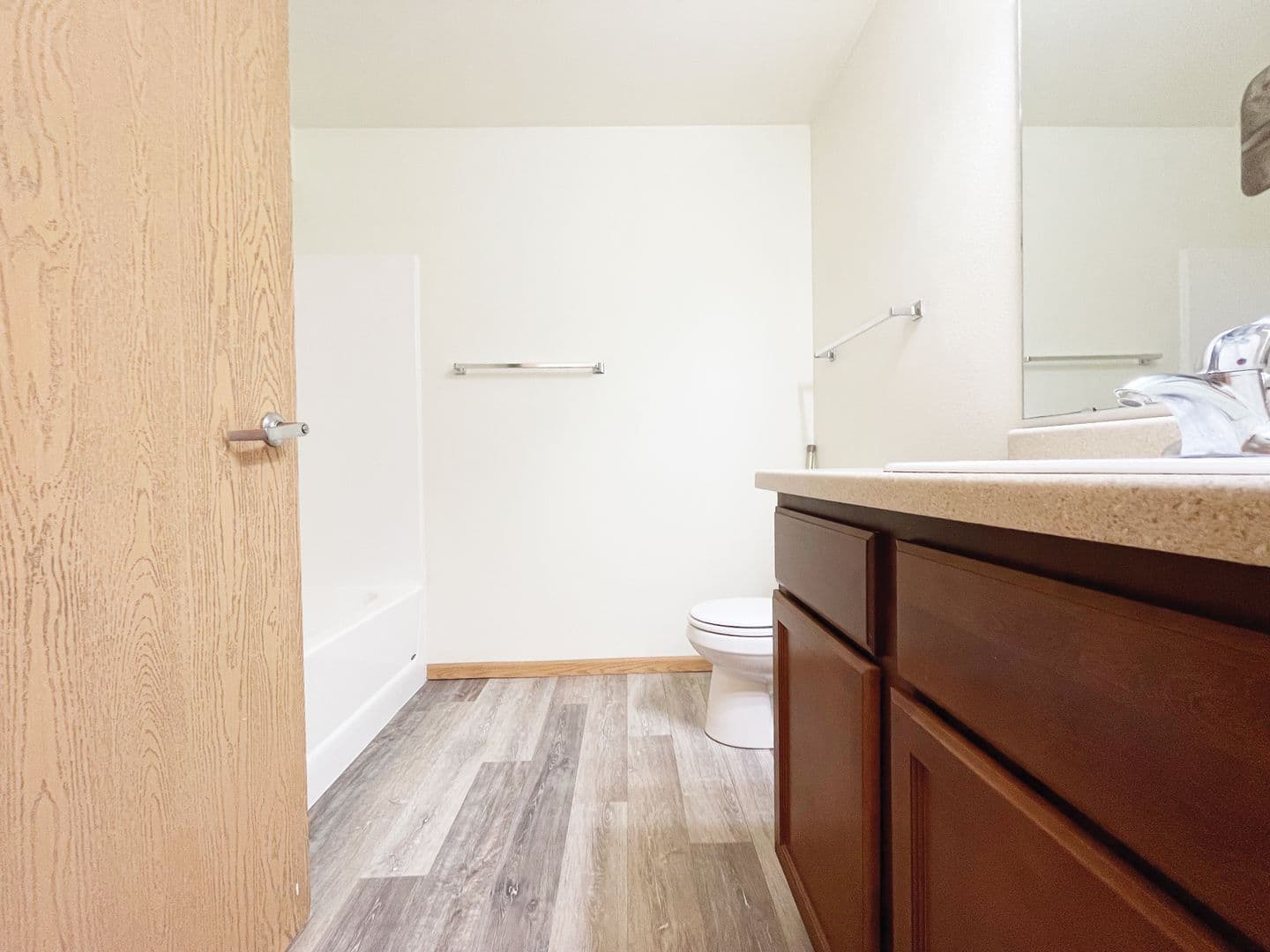 Gateway Apartments 5 of 7