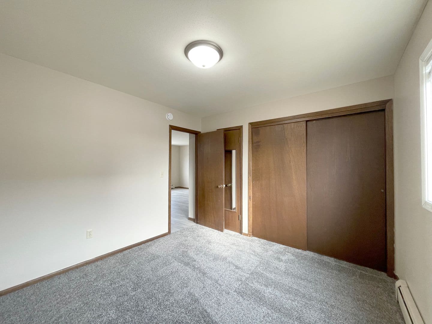 Twin Villas Apartments 7 of 11