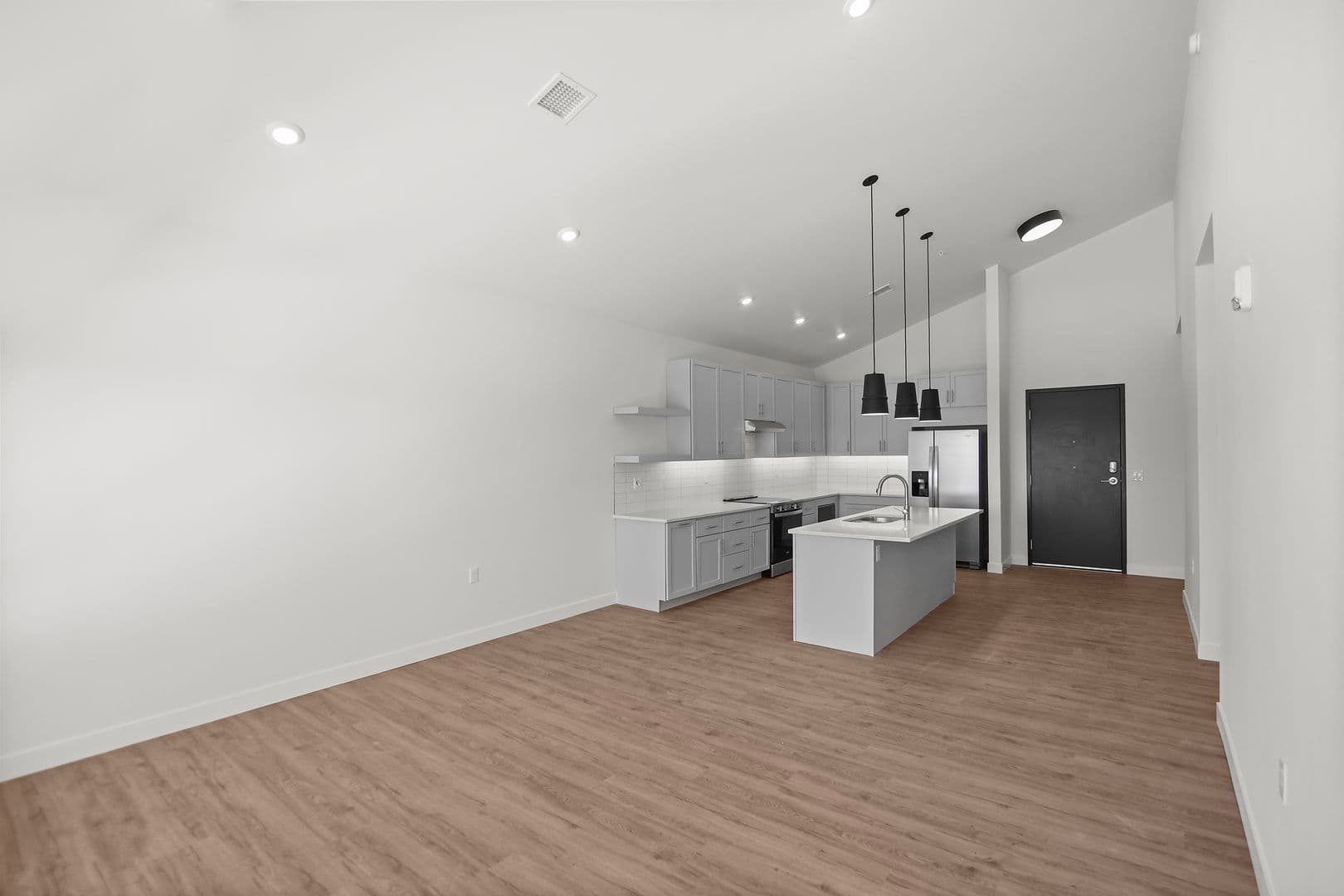 The Earl Apartments 281 of 296